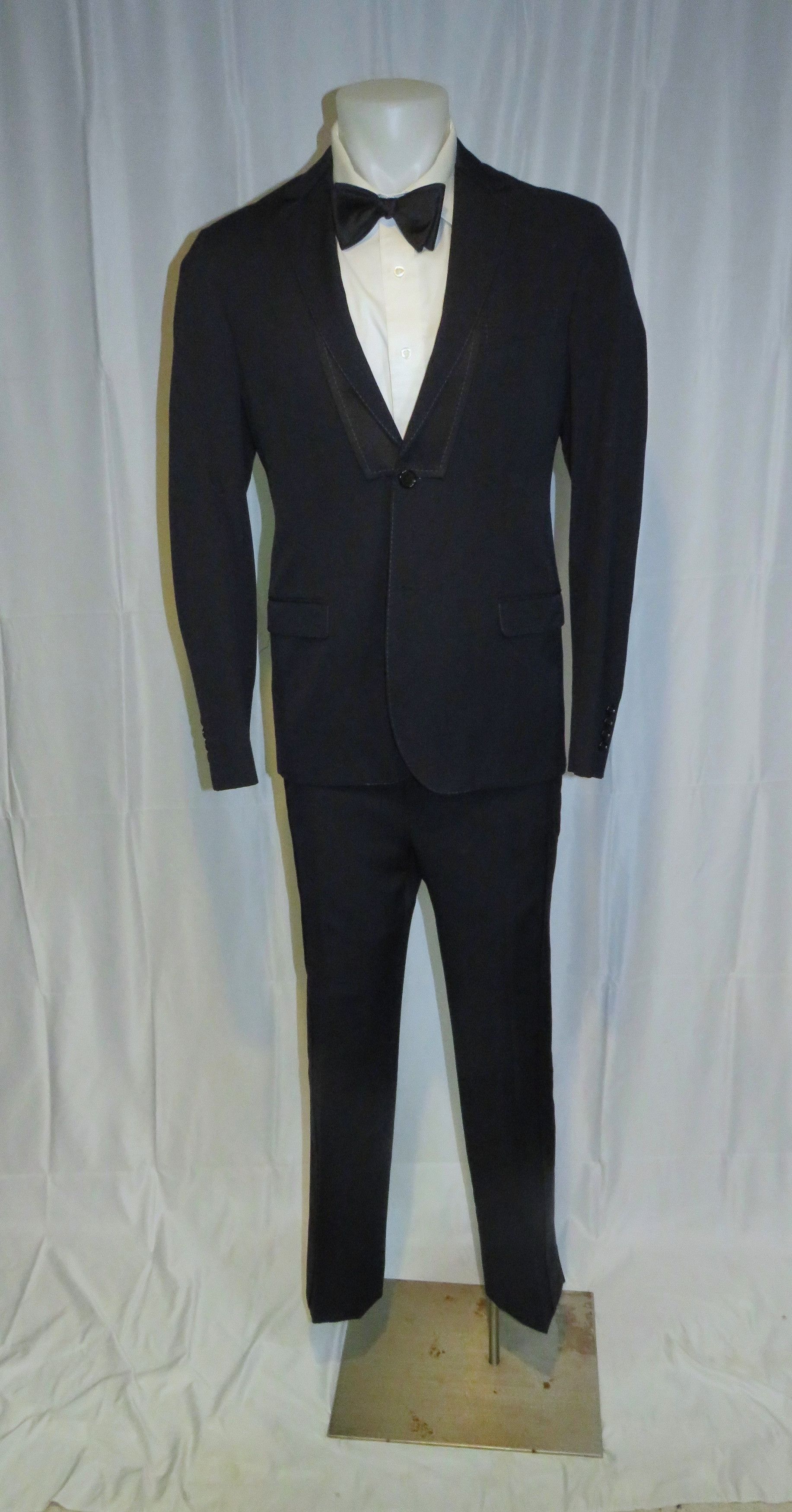Lanvin Current Navy Blue Barathea Two Button Formal Suit 40R Size 40R - 1 Thumbnail