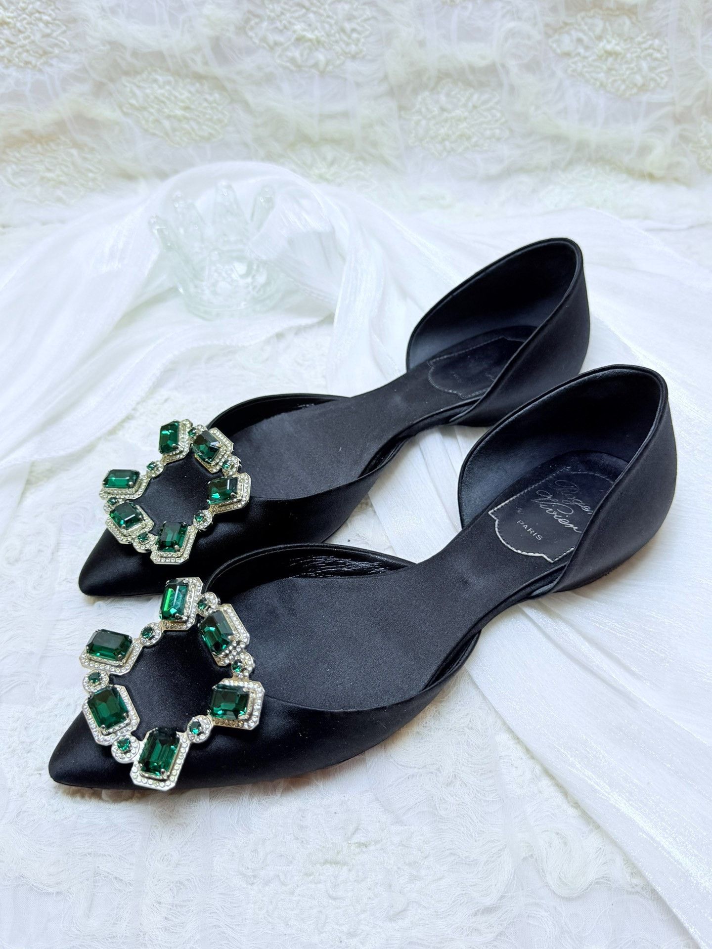 Roger Vivier Roger Vivier Retro Green Lowtop Sneakers us_5 Women Size US 5 / IT 35 - 1 Thumbnail