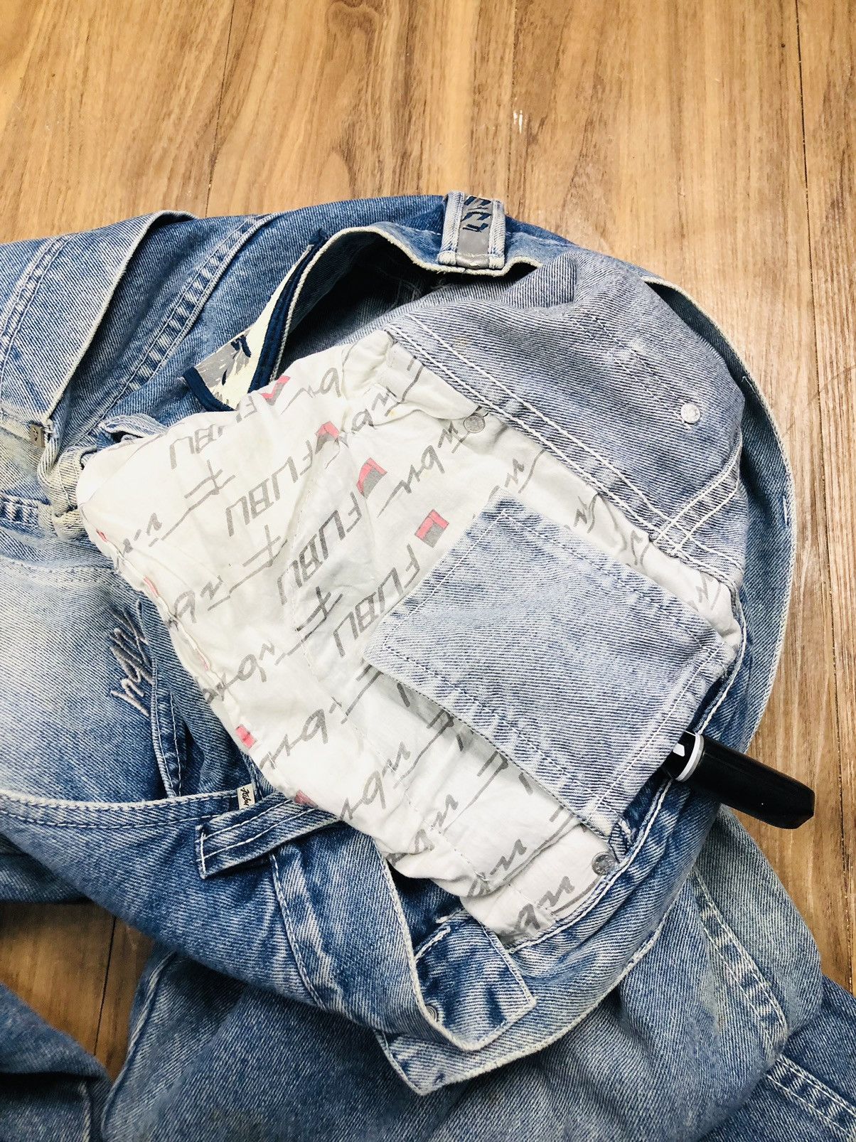 Fubu Fubu Denim Distresses Jeans (21) Size US 35 - 17 Thumbnail