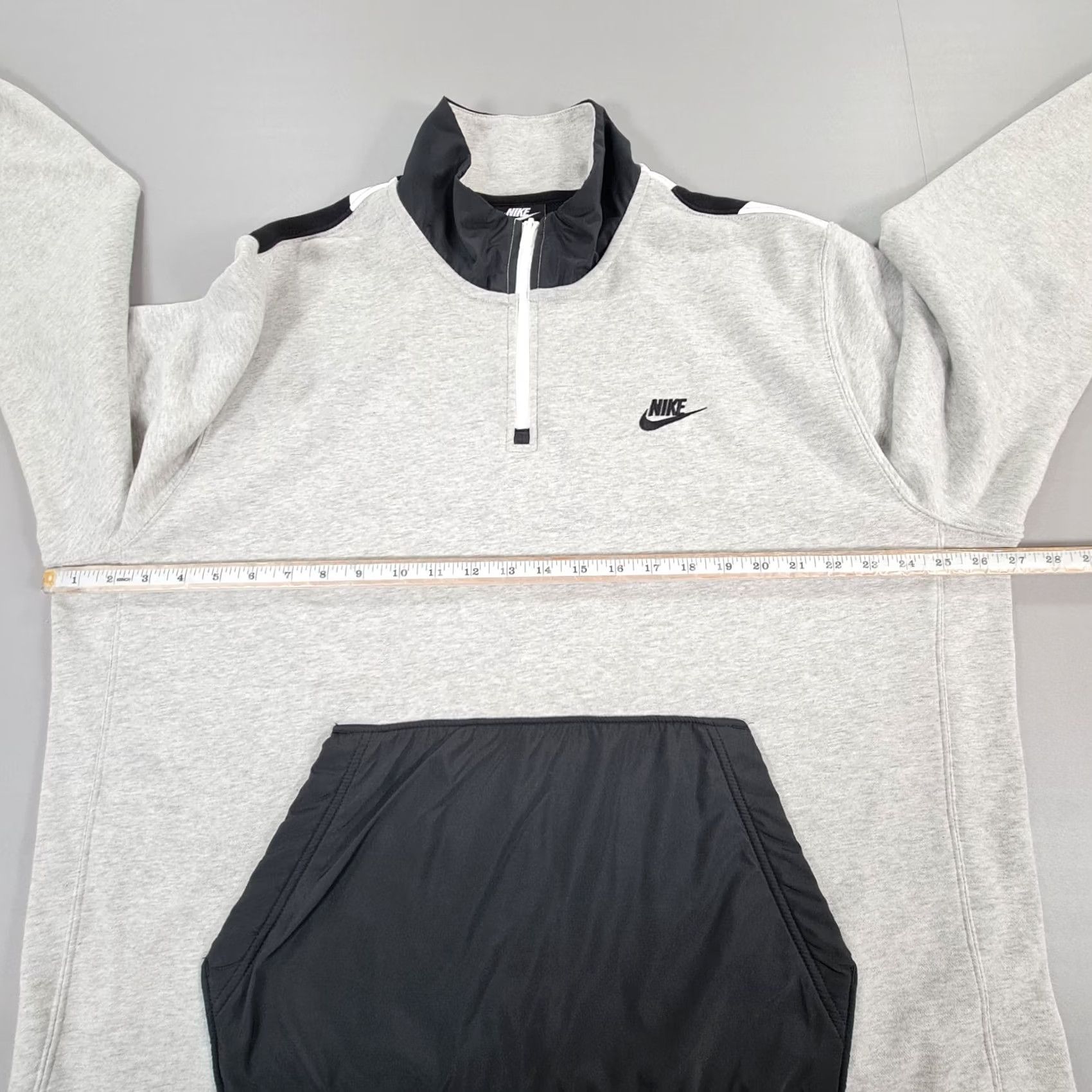 Nike Nike Mens Sweatshirt Grey XL Quarter Zip Big Logo Sweatshirt CZ9948 050 Size US XL / EU 56 / 4 - 7 Thumbnail