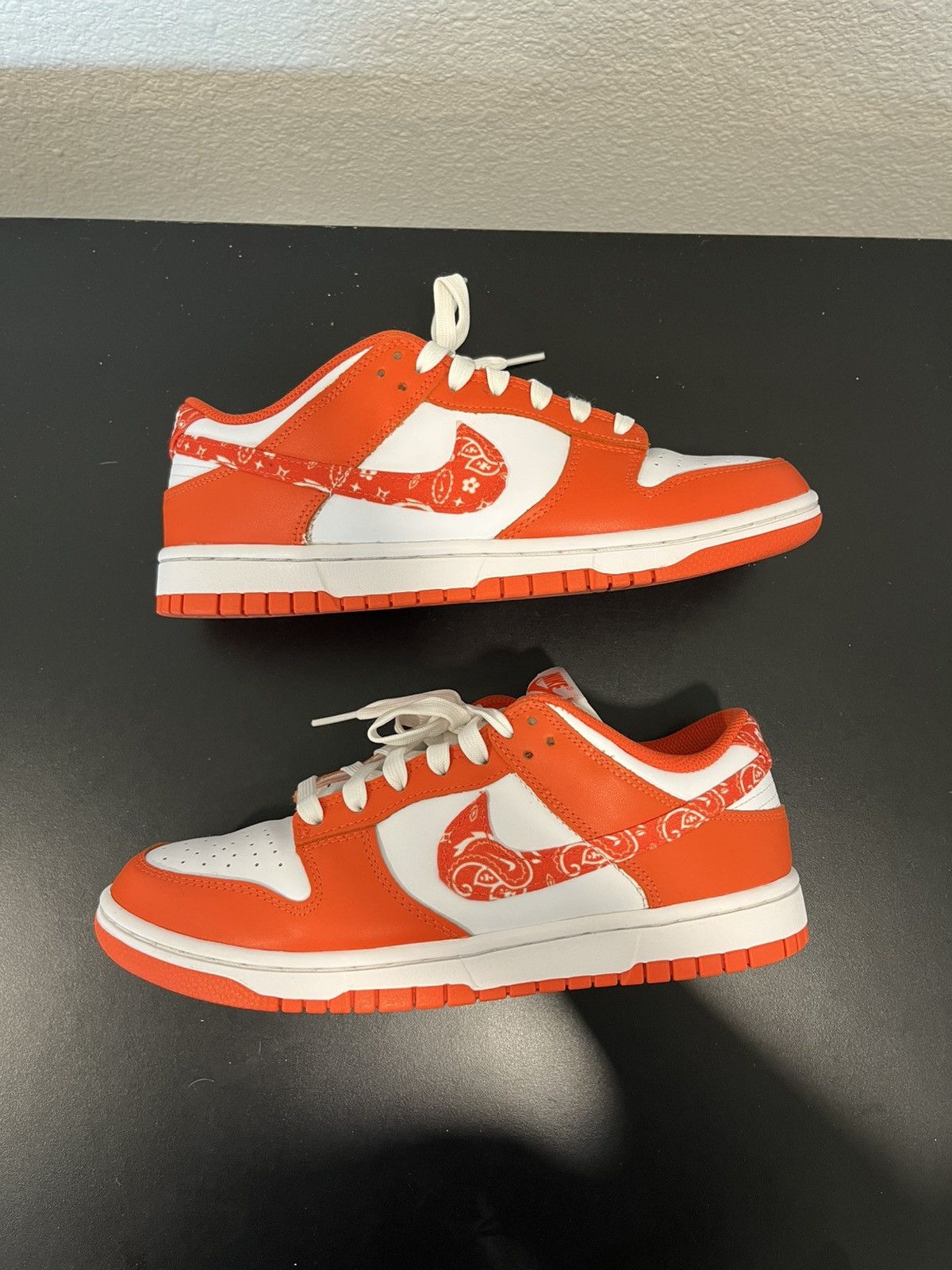 Nike Nike dunk orange paisley Size US 8.5 / EU 41-42 - 2 Thumbnail