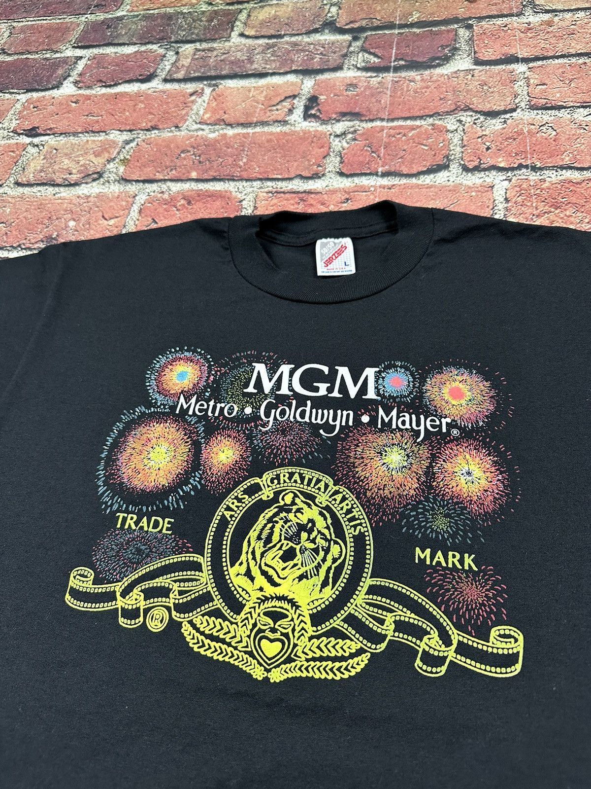 Vintage Vintage MGM Studios T Shirt Hollywood Metro Goldwyn Mayer Size US L / EU 52-54 / 3 - 5 Thumbnail