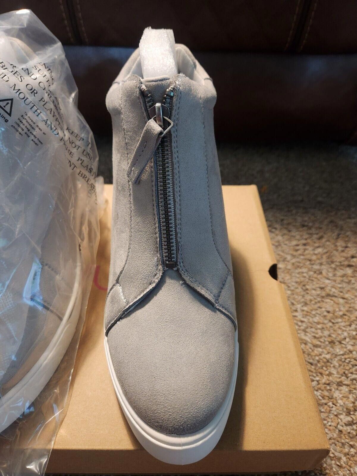 Designer Sugar Sgr-Glitz Grey Micro Suede Bootie Size 10M Size US 10 / IT 40 - 2 Thumbnail
