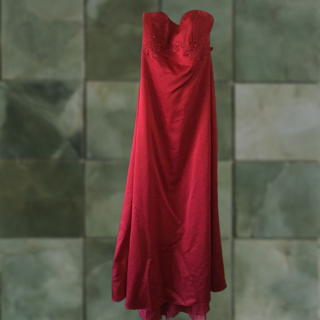 Vintage David's Bridal Bridesmaid Red Evening Dress Strapless Size 4 Appliqué Detail Size ONE SIZE - 1 Thumbnail