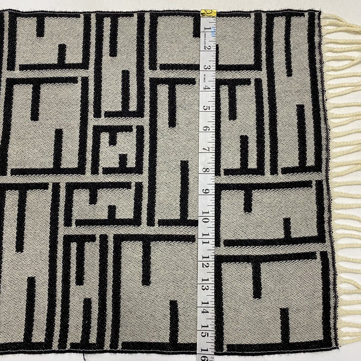 Fendi FENDI FF SCARF MUFFLER LUX040 Size ONE SIZE - 4 Thumbnail