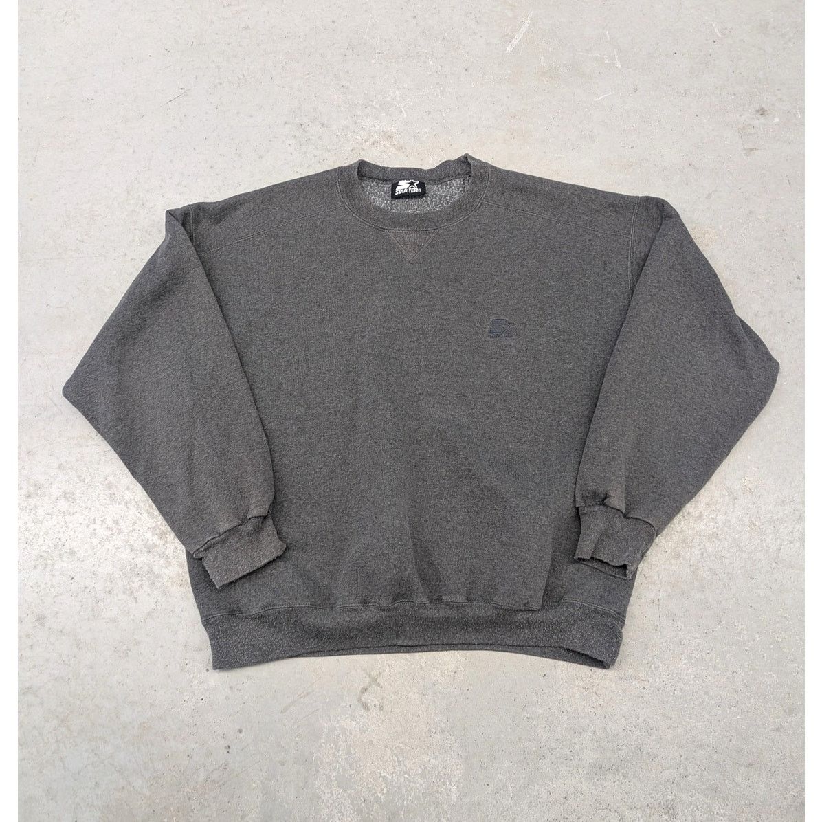 Starter × Vintage Vintage 90s Starter Gray Tonal pocket logo sweater Size US L / EU 52-54 / 3 - 1 Thumbnail