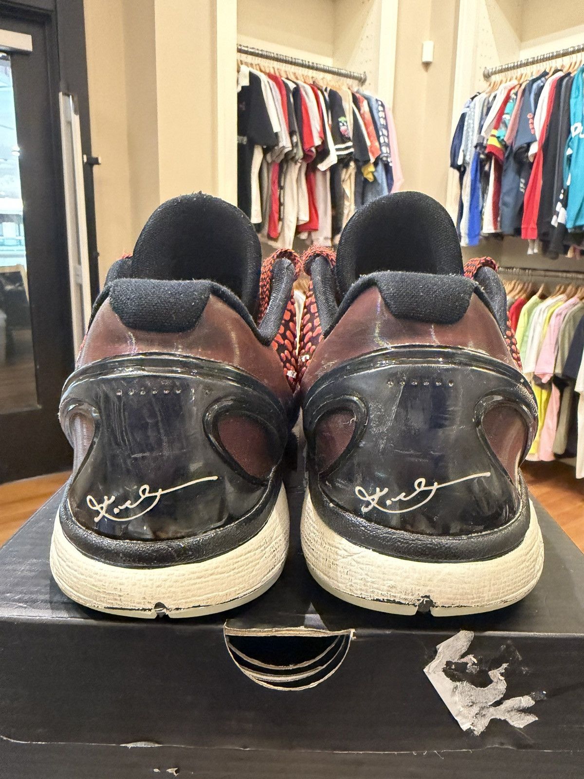 Nike Nike Kobe Size US 8 / EU 41 - 3 Thumbnail