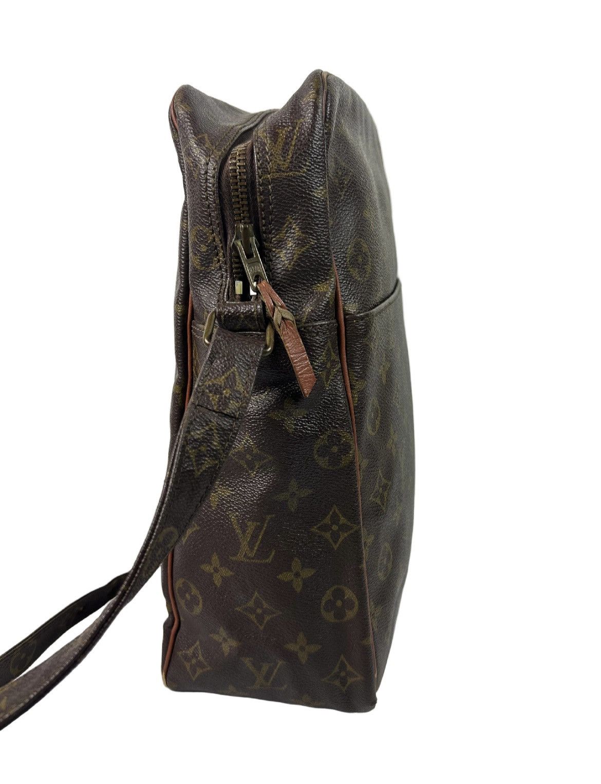Louis Vuitton Louis Vuitton Monogram Crossbody Bag Size ONE SIZE - 3 Thumbnail
