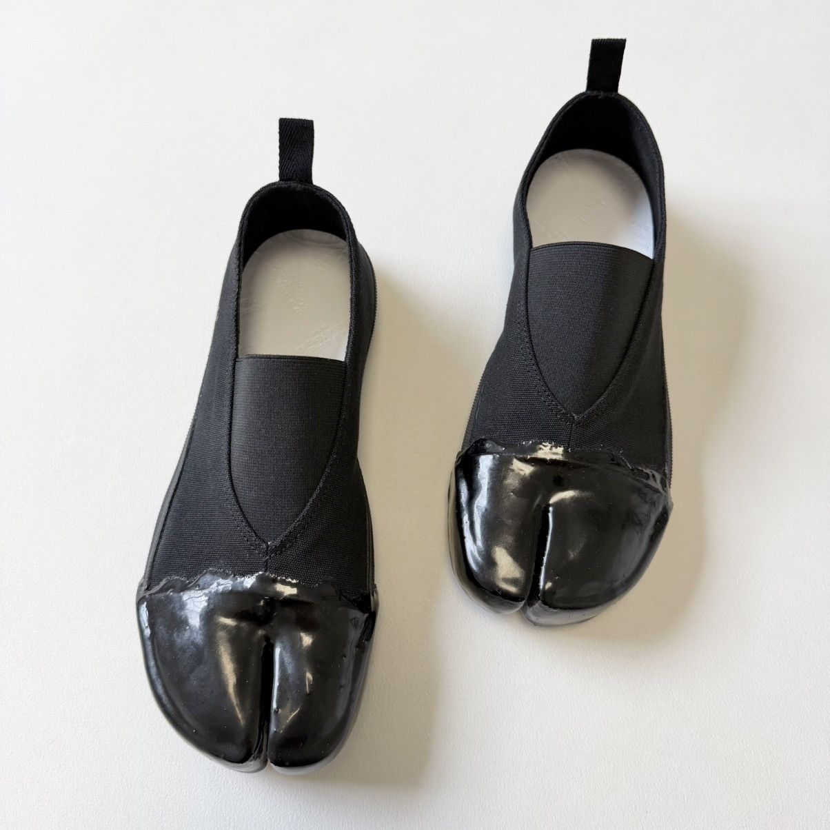 Maison Margiela S/S 20 Black ‘Resin Dipped’ Tabi Sneakers Size US 7 / IT 37 - 6 Thumbnail