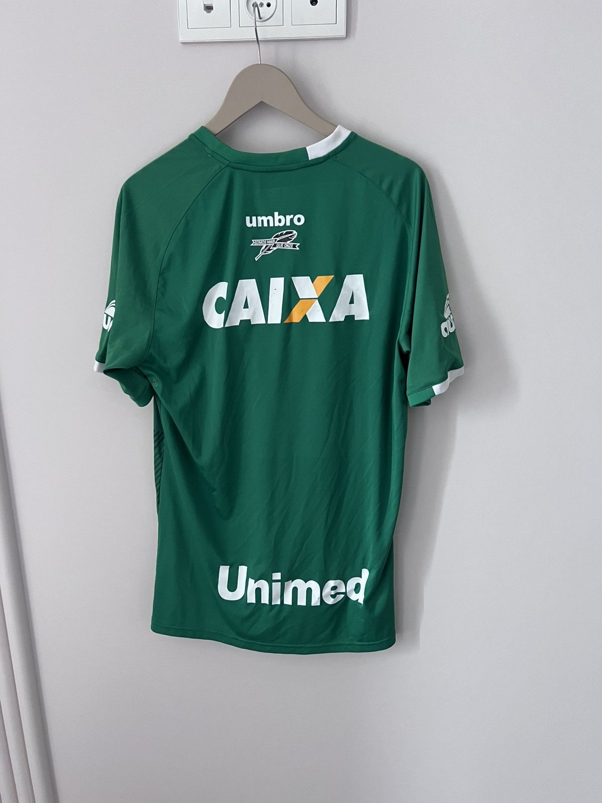 Umbro VERY RARE Chapecoense 2016 Home Football Shirt Jersey XL Size US XL / EU 56 / 4 - 3 Thumbnail
