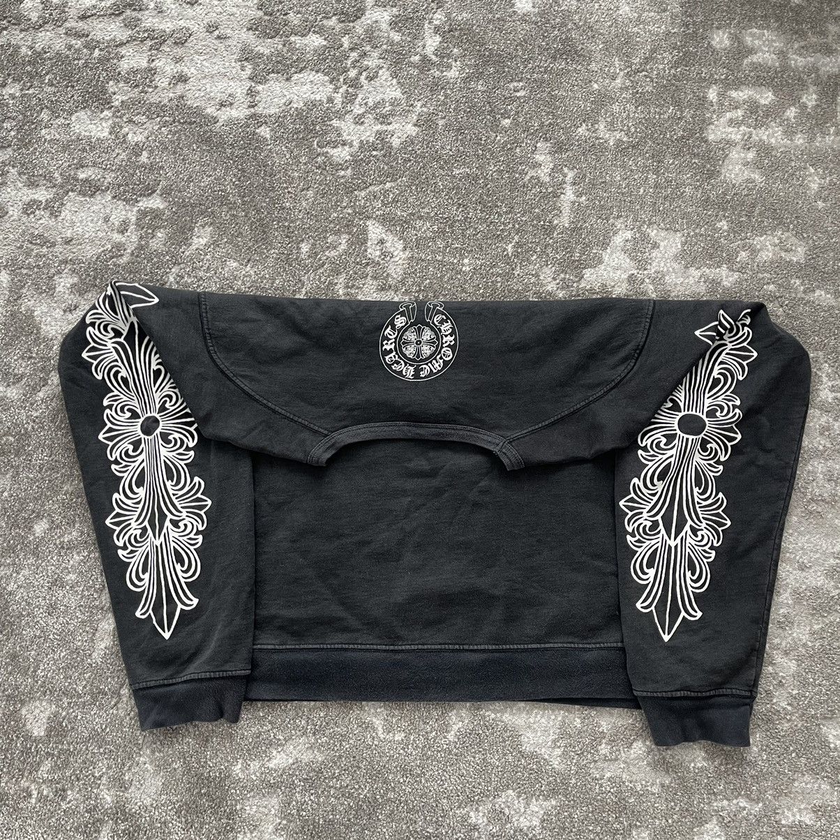 Chrome Hearts Vintage Floral Sleeve Dagger Crewneck Size US S / EU 44-46 / 1 - 2 Thumbnail