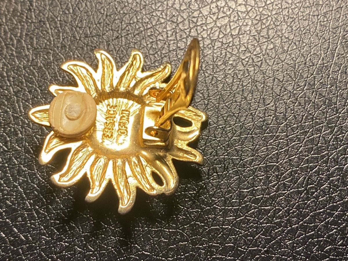 Versace Vintage Versace Gold Sun Face Clip-On Earrings Size ONE SIZE - 4 Thumbnail