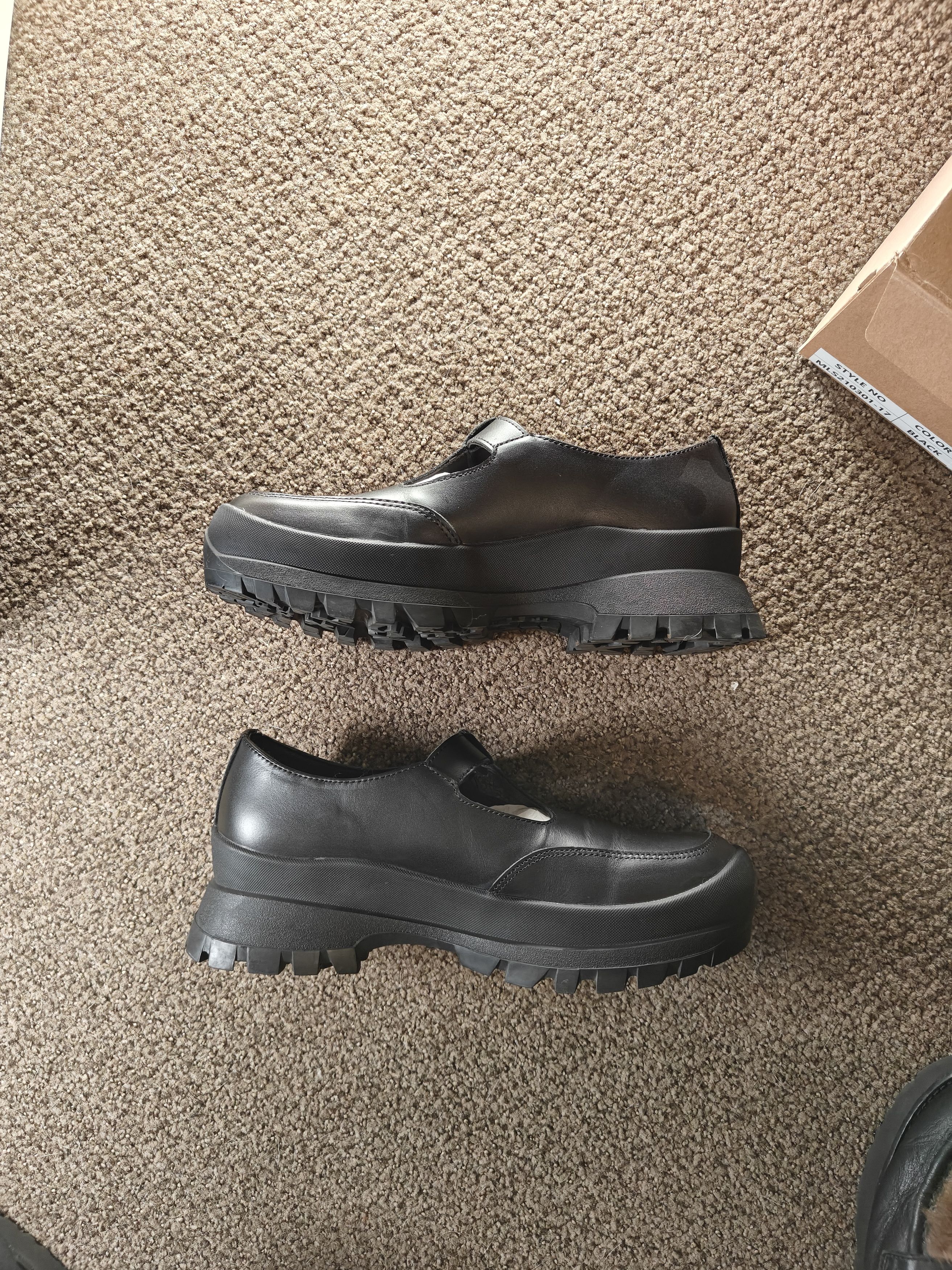 Other molle shoes t-strap leather Mary jane boot 8M - worn twice! Size US 8 / EU 41 - 3 Thumbnail