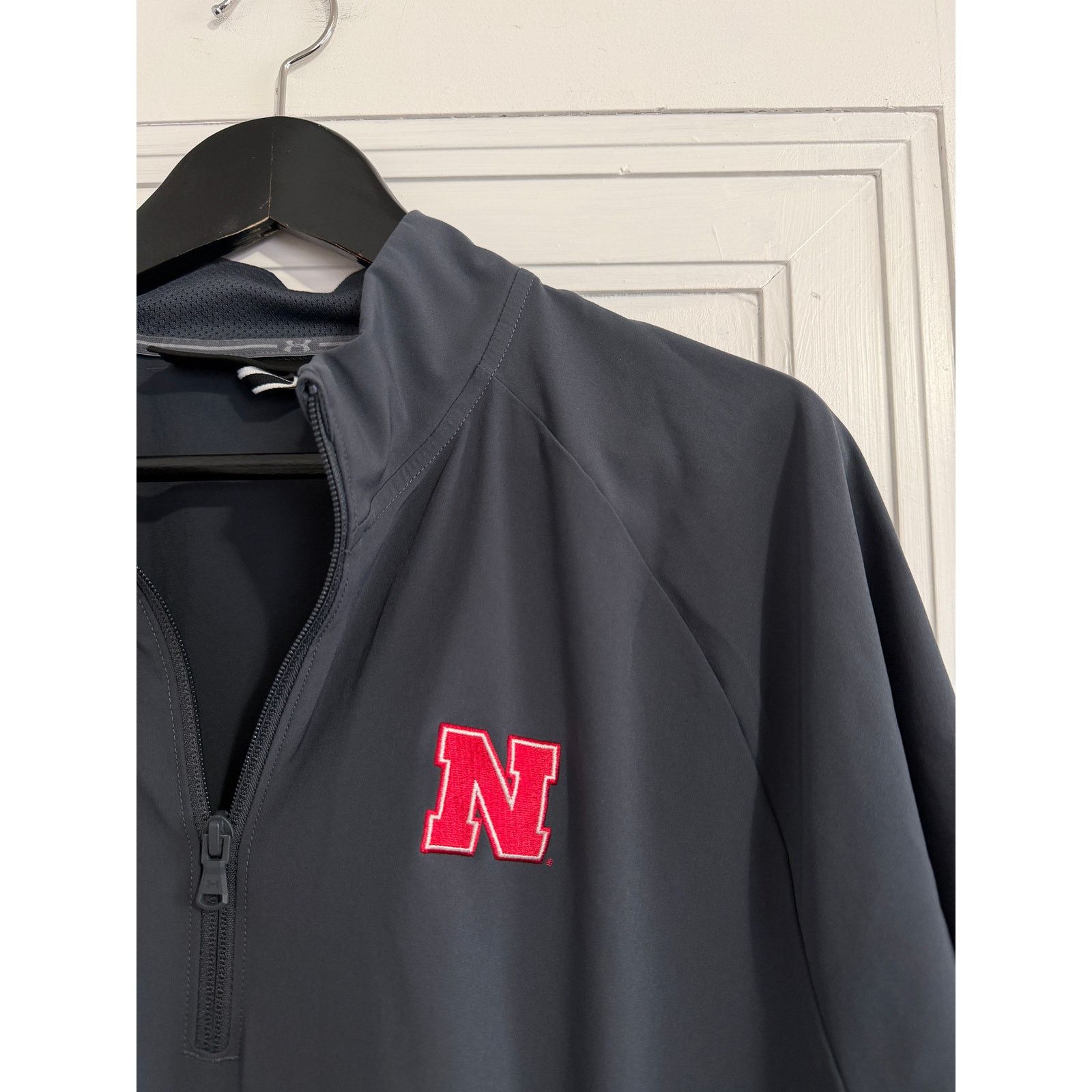 Under Armour Nebraska Cornhuskers Short Sleeve Windbreaker Size XL Size US XL / EU 56 / 4 - 3 Thumbnail
