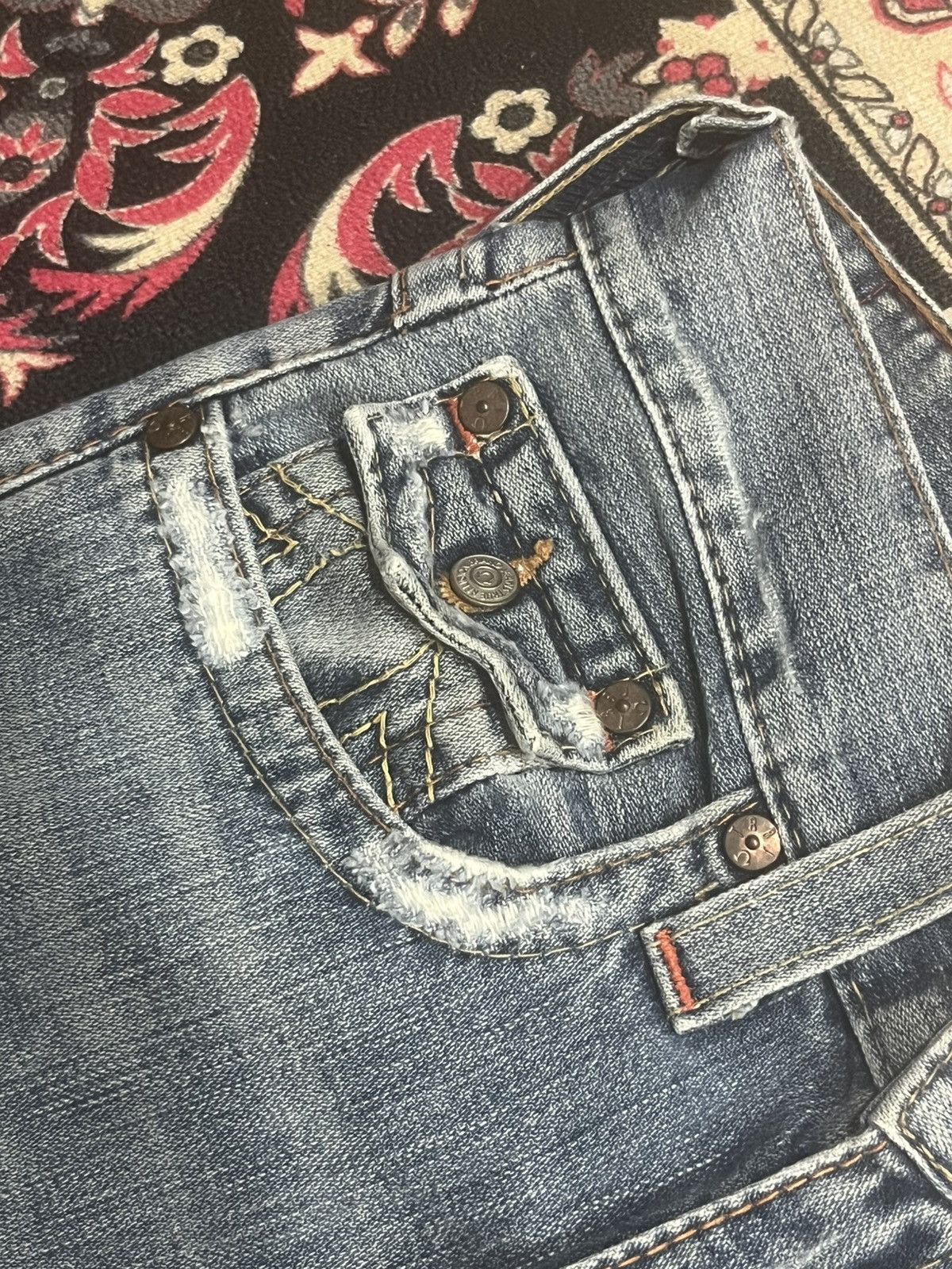 True Religion True Religion Joey Brown Leather Flap Pocket Flare Blue Jean Size US 28 / EU 44 - 6 Thumbnail