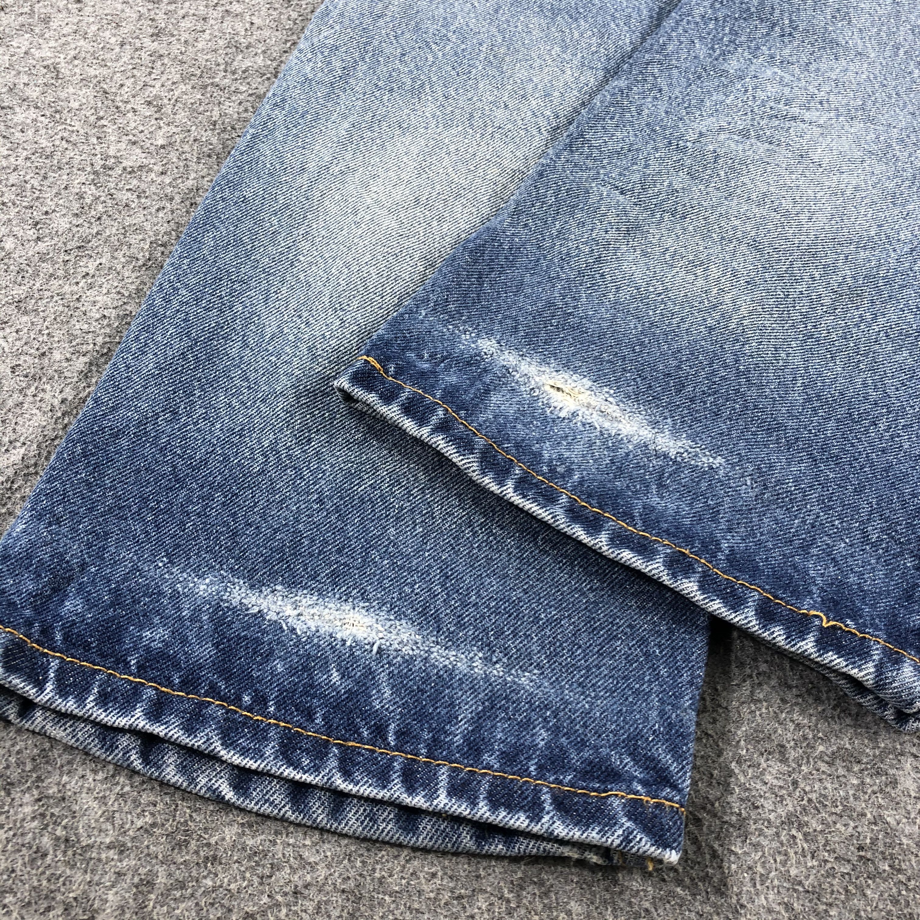 Levi's Vintage Blue Wash Levis 505 Jeans-J2311 Size US 33 - 6 Thumbnail