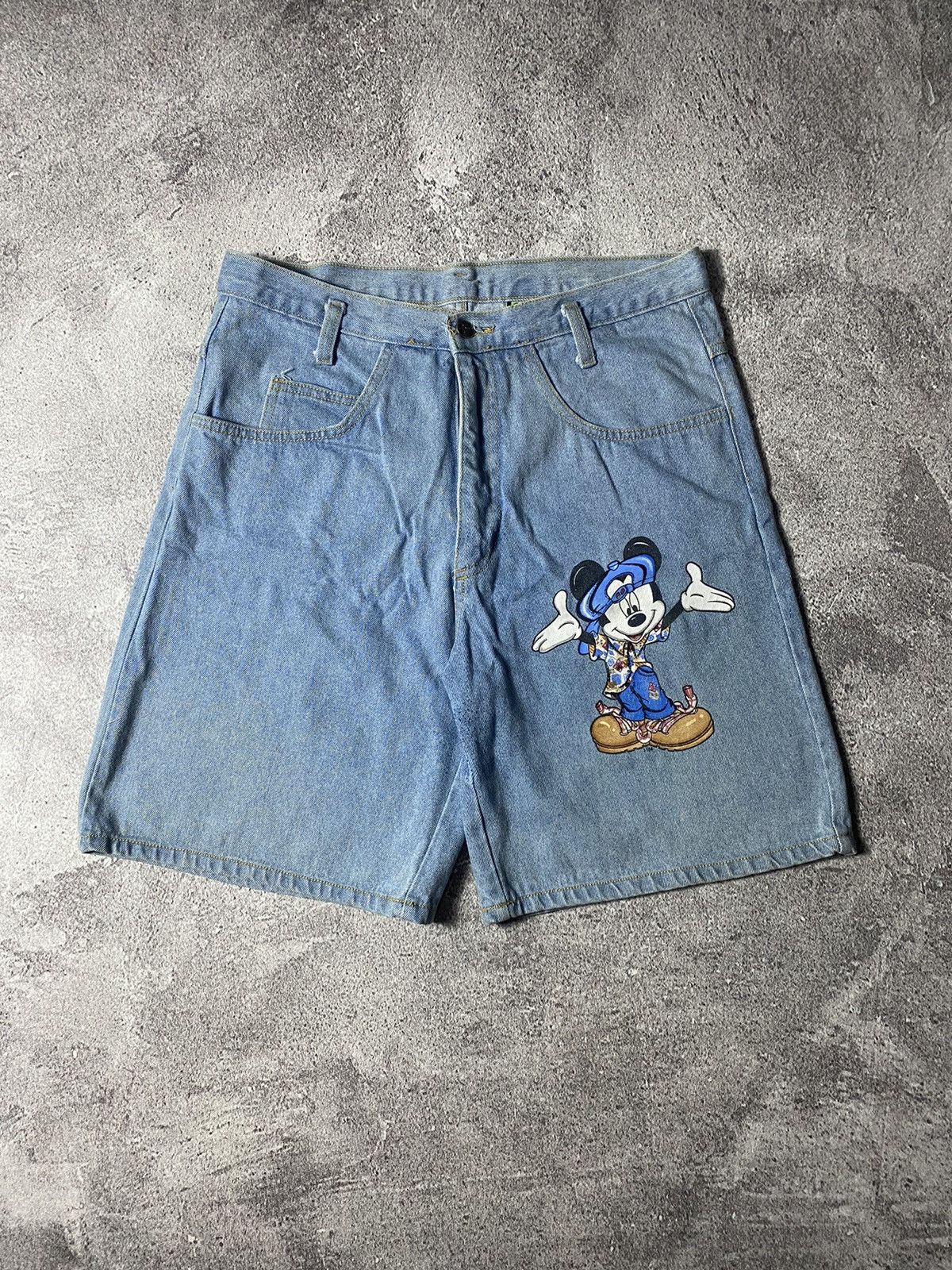 Mickey Unlimited × Vintage Vintage Mickey Unlimited Jerry Leigh Big Print Short Pants Size US 32 / EU 48 - 1 Thumbnail