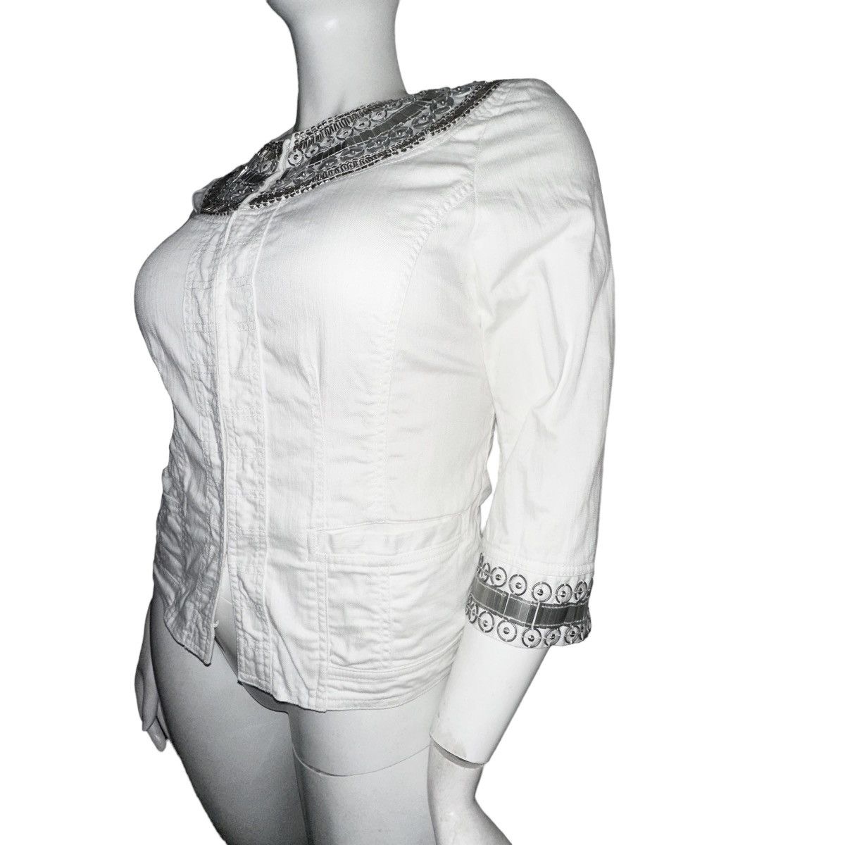 Chicos Chico’s white embellished silver medallion denim jacket Size M / US 6-8 / IT 42-44 - 2 Thumbnail