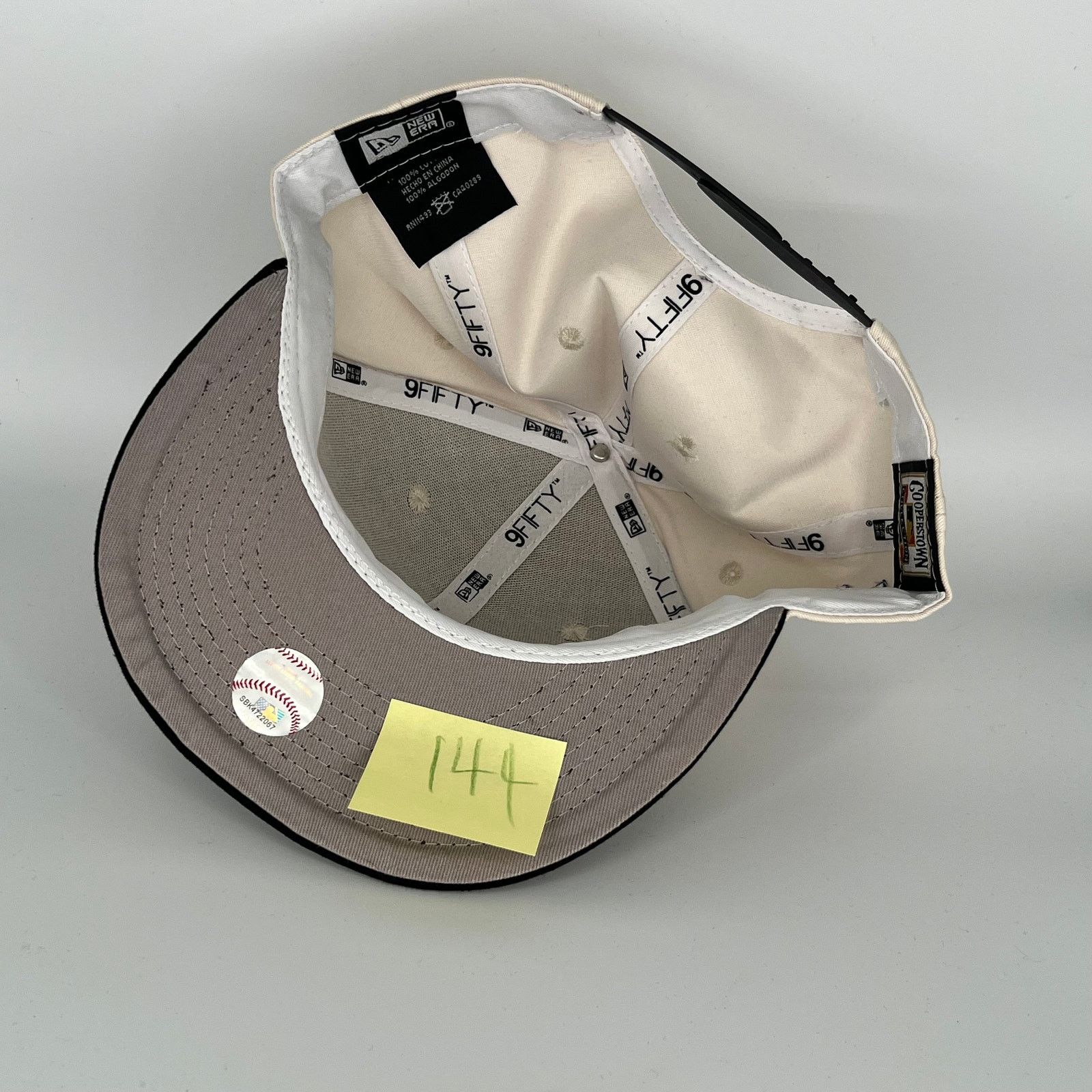 New Era White Black Milwaukee Brewers N.L. Side Patch New Era MLB Size ONE SIZE - 4 Thumbnail