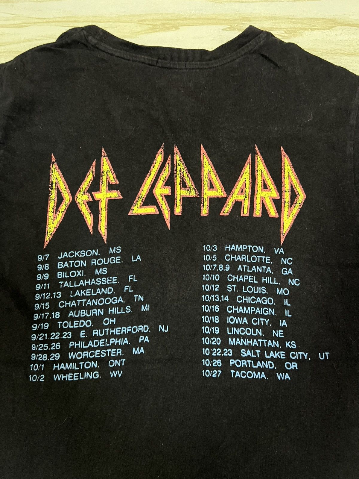 Band Tees GU Def Leppard Hysteria Tour Band Tee Size US M / EU 48-50 / 2 - 6 Thumbnail