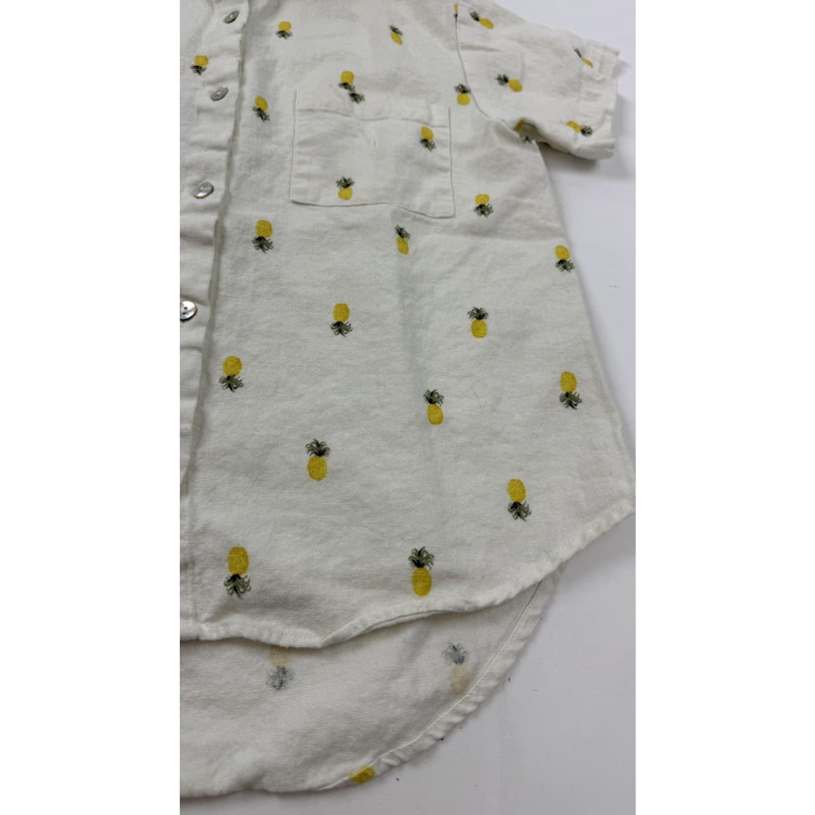 Vintage VINTAGE Rae Dunn Shirt Womens XS White Yellow Pineapple Print Linen Blend Button Up Size XS / US 0-2 / IT 36-38 - 2 Thumbnail