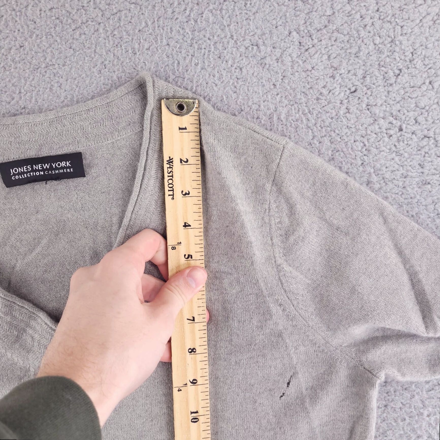 Jones New York Jones New York Sweater Womens Medium V-Neck Gray Knit Size M / US 6-8 / IT 42-44 - 7 Thumbnail
