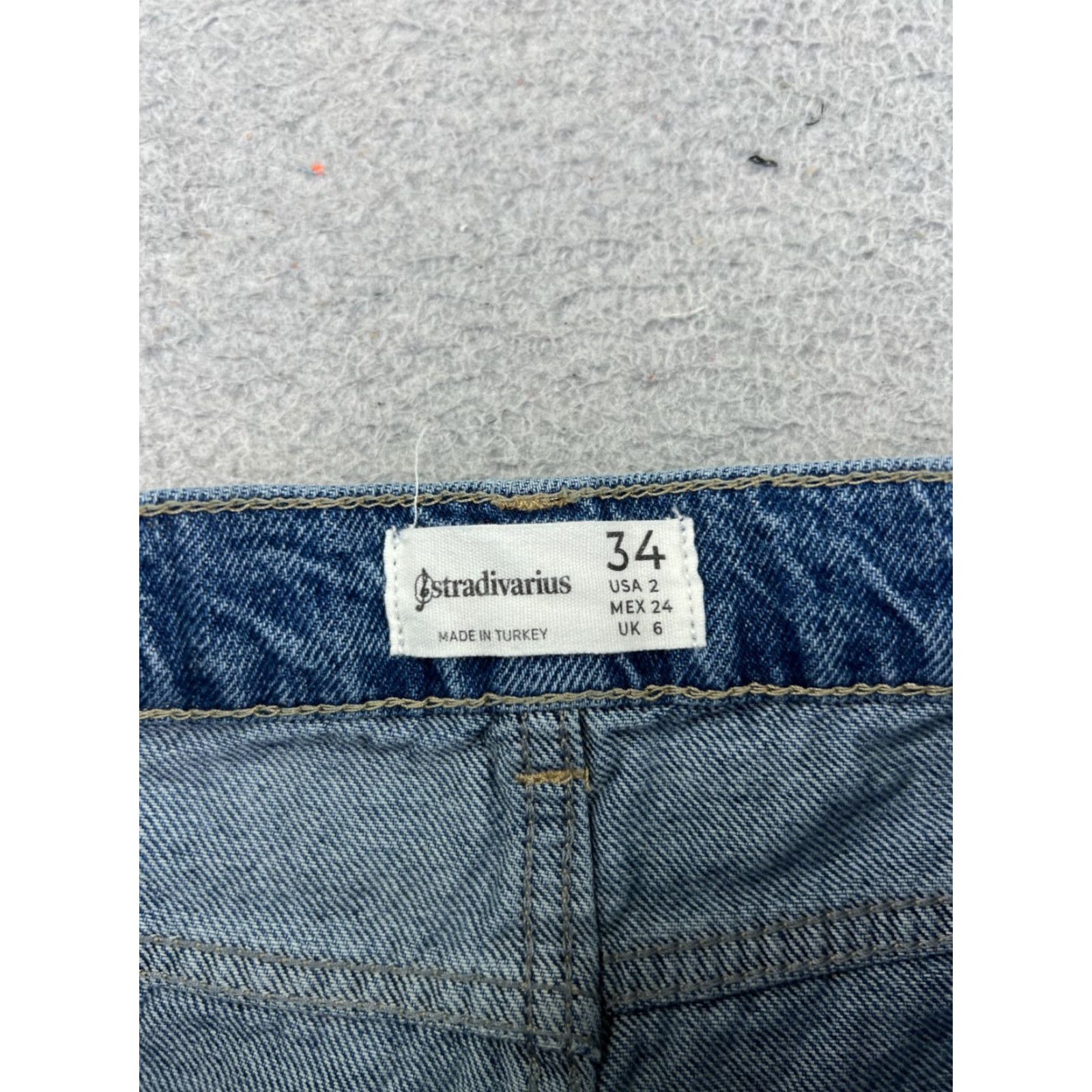 Stradivarius Stradivarius Shorts Womens Blue Denim Jean Cutoff Mid Rise Cotton Stretch 23x4 2 Size 26" / US 2 / IT 38 - 7 Thumbnail