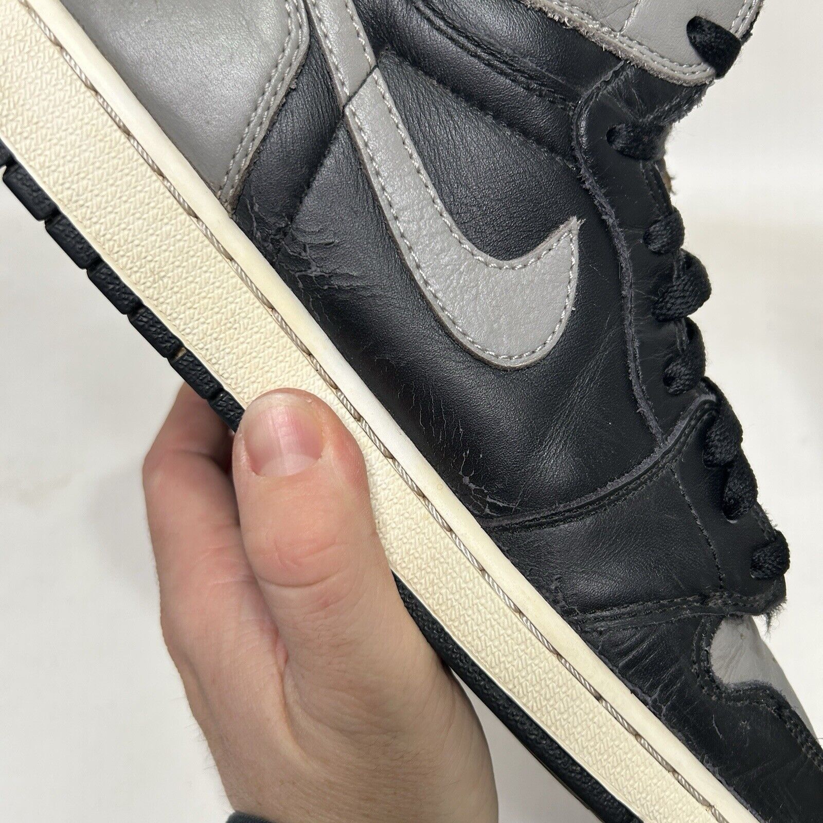 Nike Nike Shoes Air Jordan 1 Retro OG High “Shadow” 2024 Size US 11 / EU 44 - 10 Thumbnail