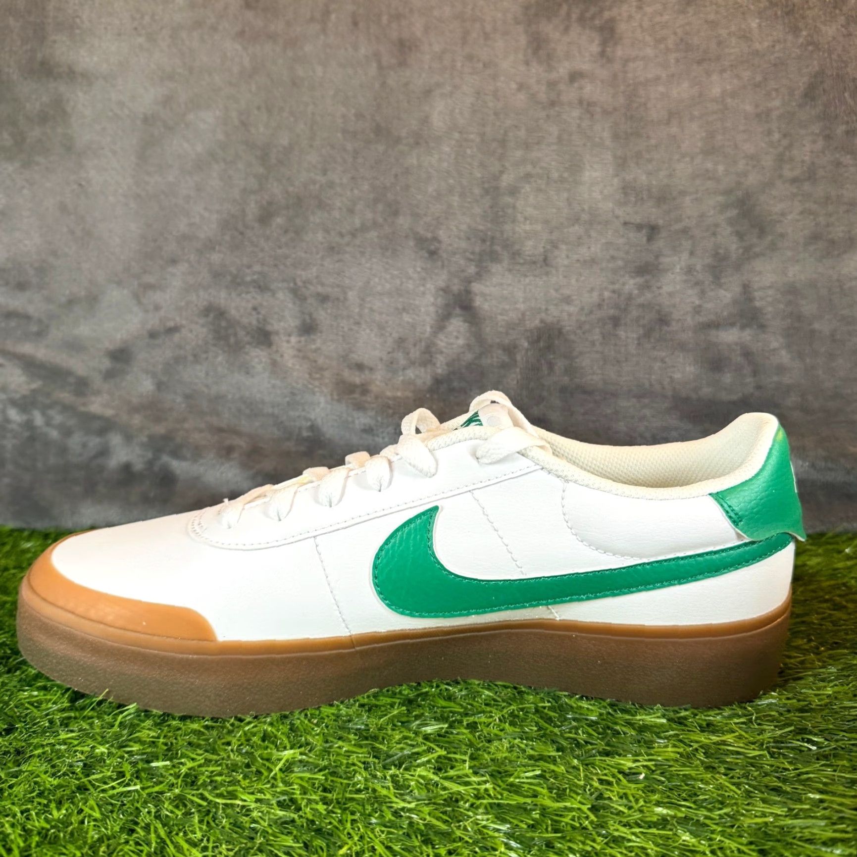 Nike Nike Court Shot Low Top Sneakers Mens 8.5 White Green Gum Sole Casual Shoes Leather Canvas Comfort Cushioned Lace Up Size US M / EU 48-50 / 2 - 5 Thumbnail