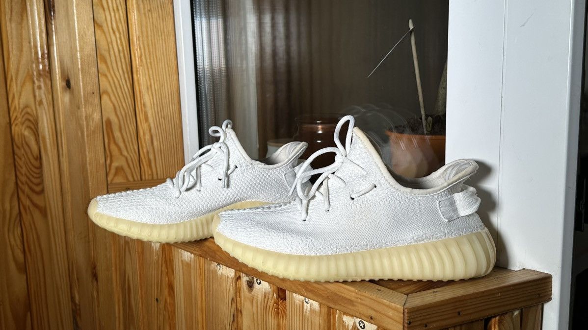 Adidas × Yeezy Adidas Yeezy 350 v2 triple white🔥🔥 Size US 7.5 / EU 40-41 - 3 Thumbnail