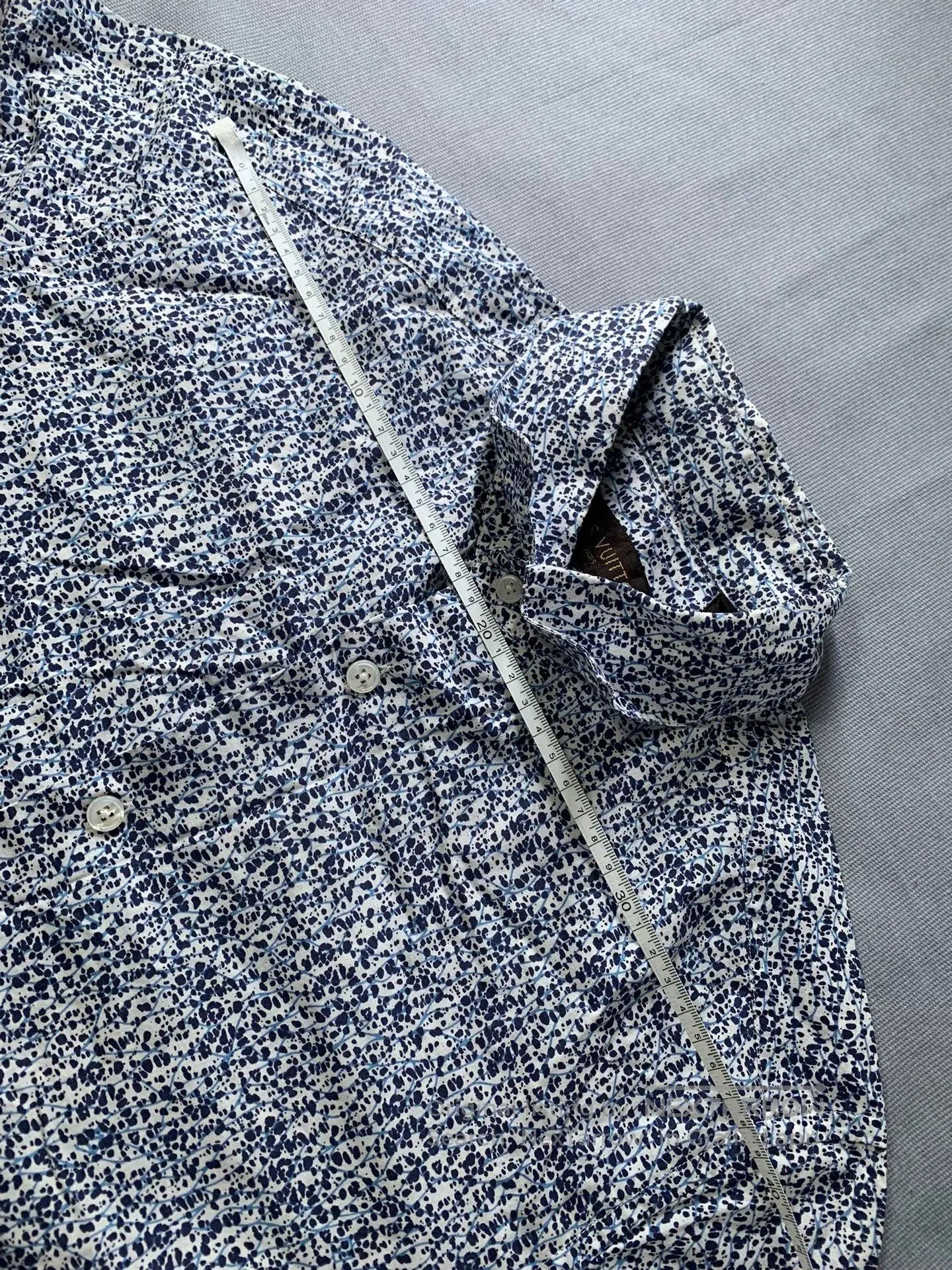 Louis Vuitton Louis Vuitton Polka Dot Long Sleeve Shirt. Size US M / EU 48-50 / 2 - 7 Thumbnail