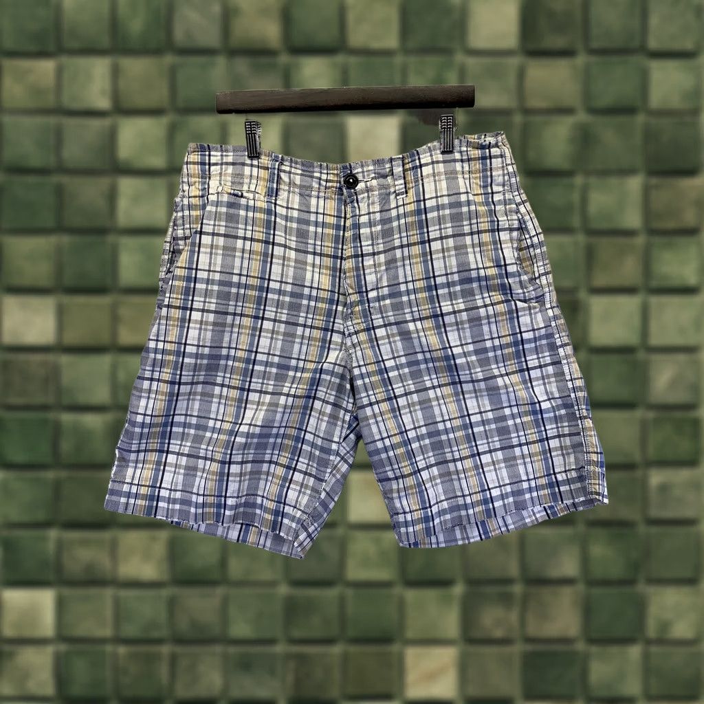 American Eagle Outfitters VINTAGE American Eagle Mens Plaid Distressed Flat Front Shorts Size 36-6119 Size US 36 / EU 52 - 1 Thumbnail