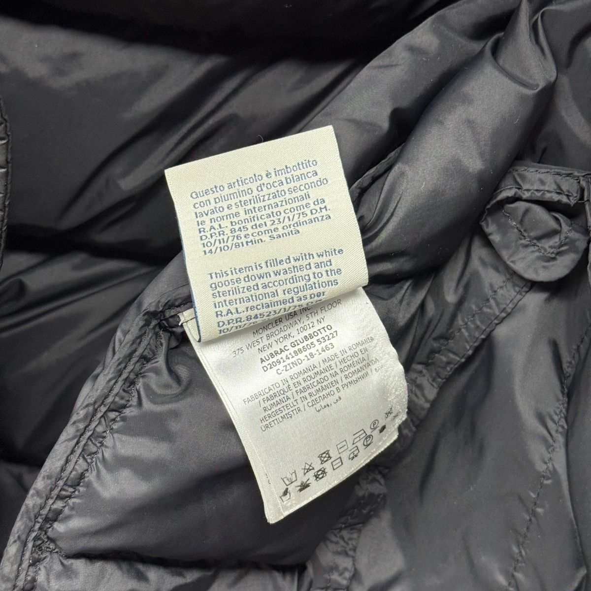 Moncler Moncler Aubrac Giubotto Jacket Size XL / US 12-14 / IT 48-50 - 13 Thumbnail