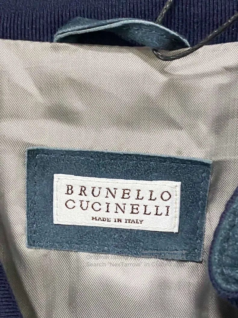 Brunello Cucinelli Brunello Cucinelli Navy Blue Lambskin Solid Color Collar L Size US M / EU 48-50 / 2 - 3 Thumbnail
