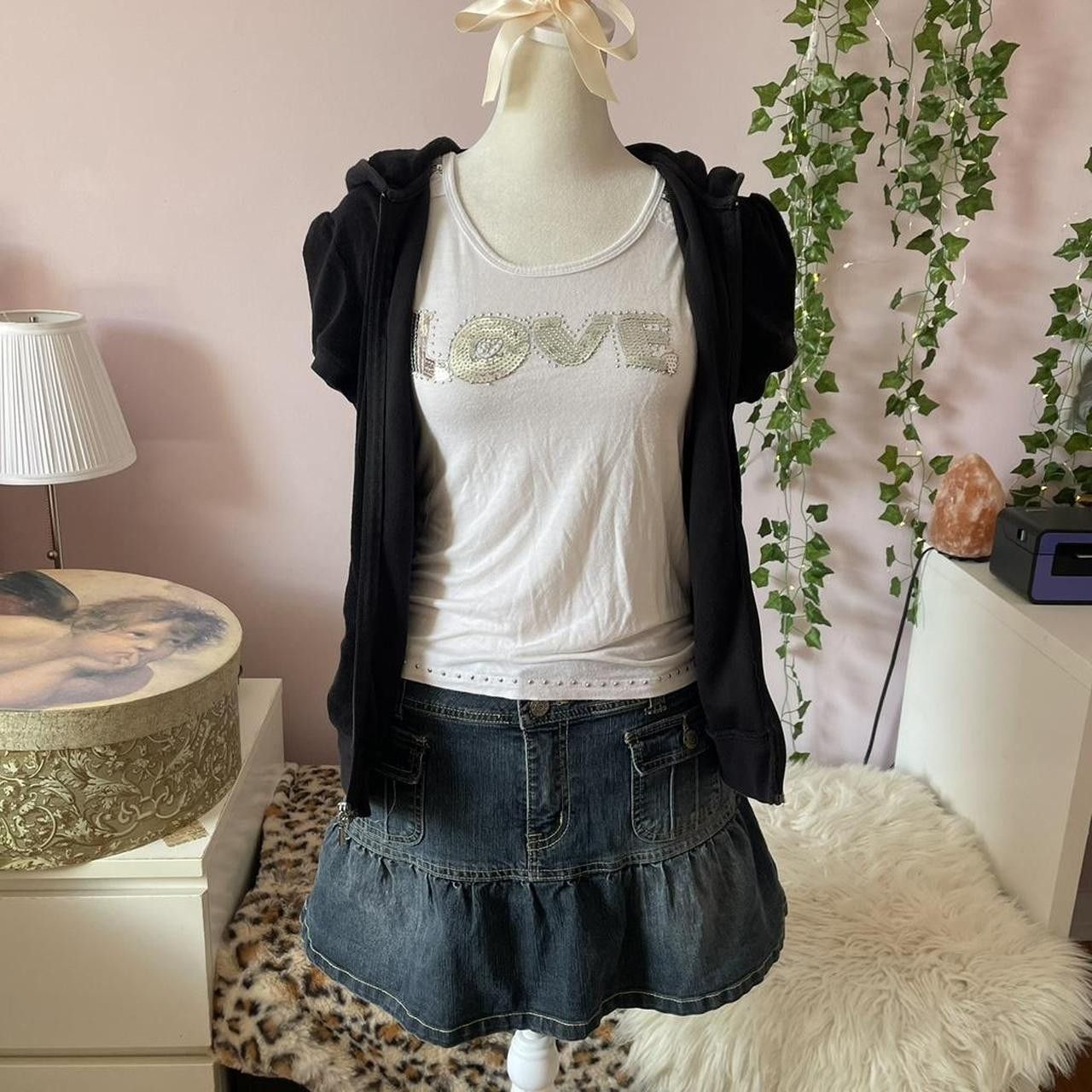 Other 2000s Love sequin embellished white tank top Size M / US 6-8 / IT 42-44 - 1 Thumbnail