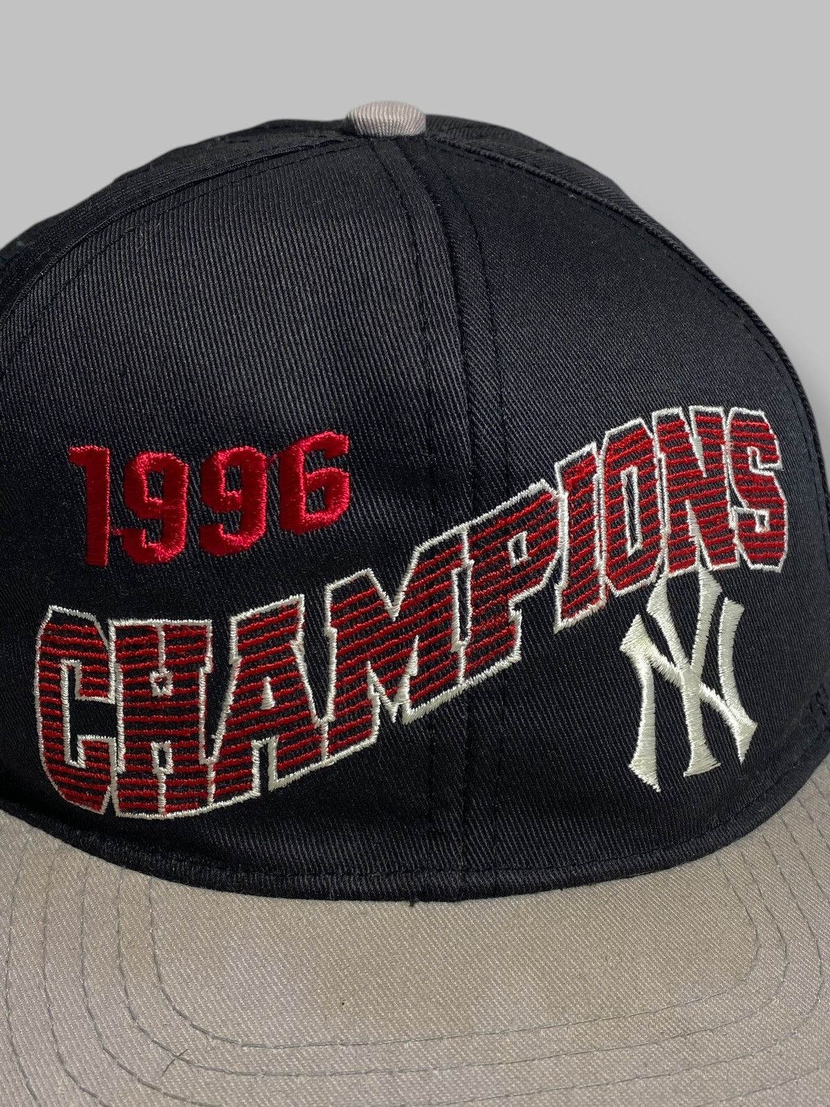 MLB Vintage 90s New York Yankees 1996 World Series Champions Cap Size ONE SIZE - 5 Thumbnail