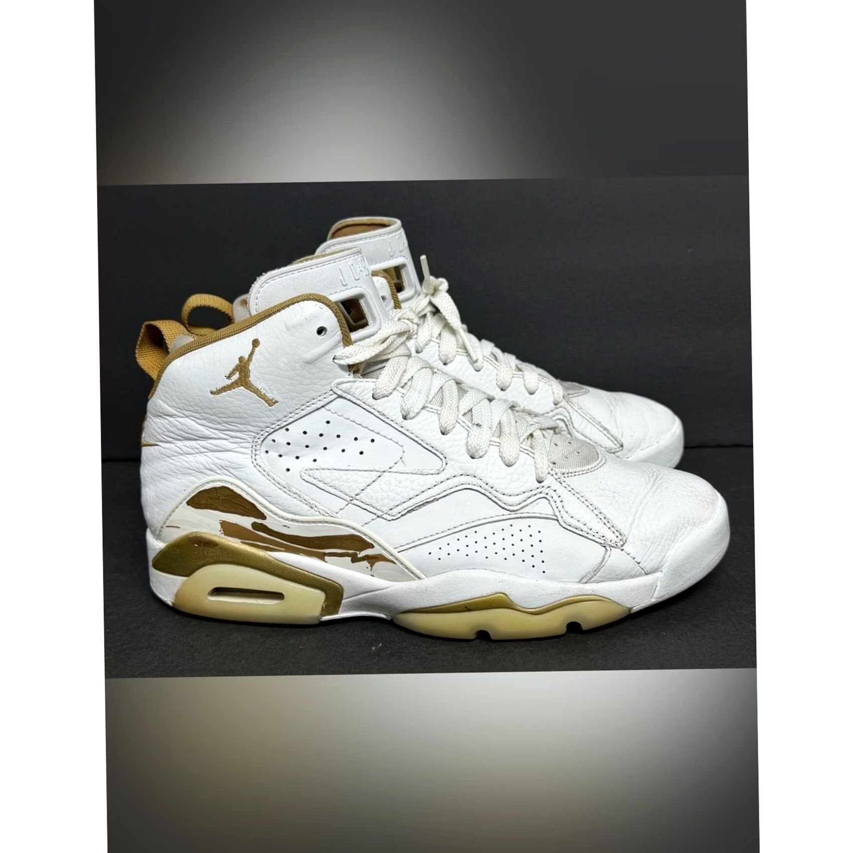 Jordan Brand Nike Jordan Jump Man MVP White Sneakers Men’s 9 Size US 9 / EU 42 - 4 Thumbnail