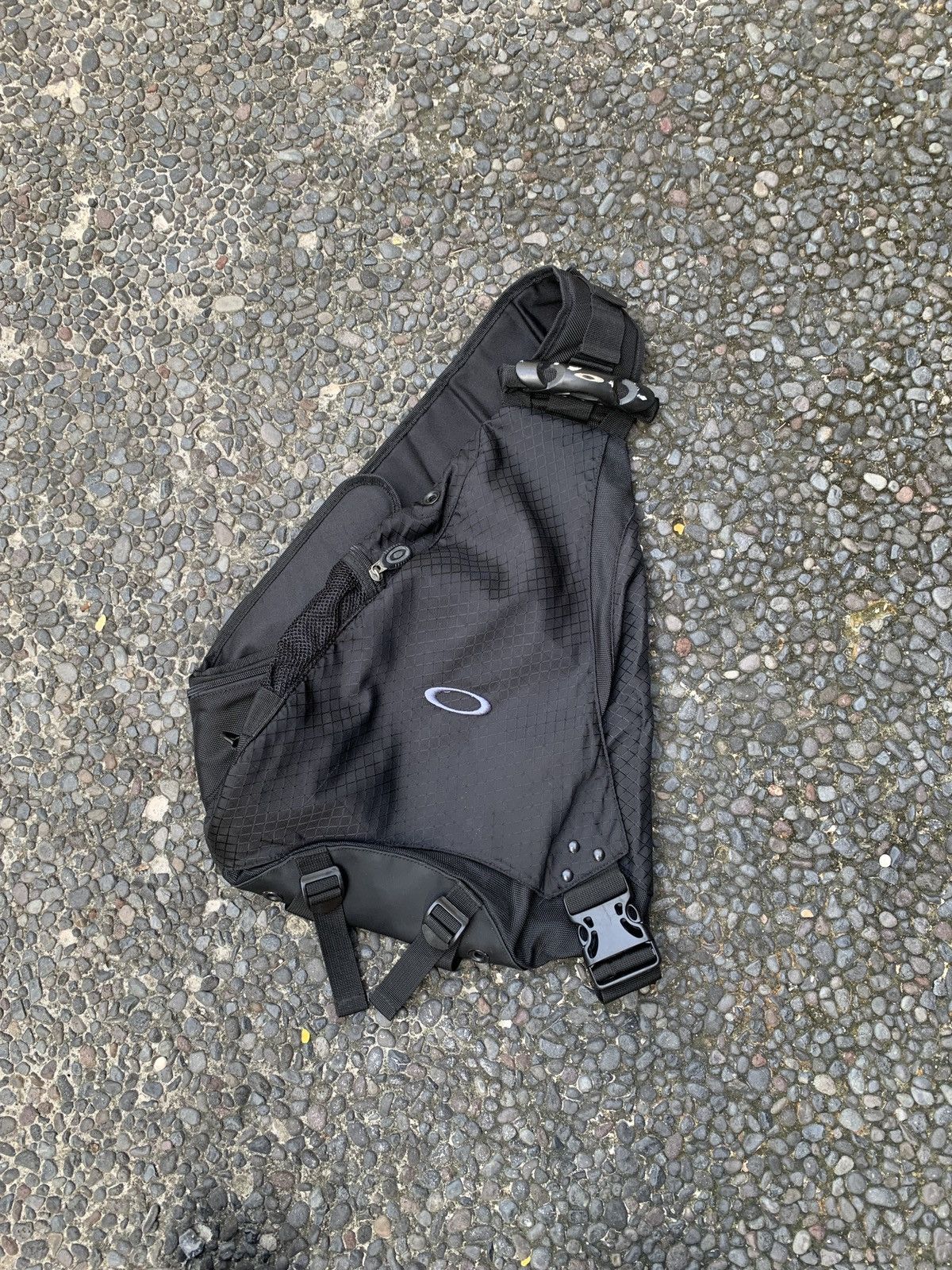 Pre-owned Backpack X Oakley Vintage Oakley Software Cross Body Bag In Black