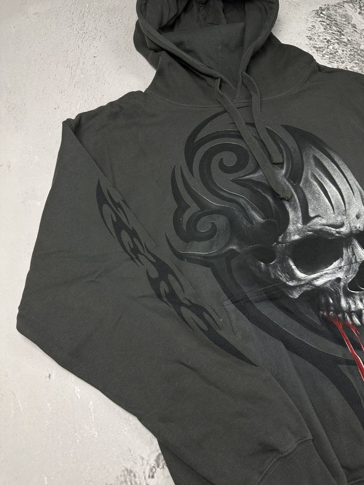 Tribal Streetwear Spiral Rock Death Roar Charcoal Tribal Hoodie XXL Skull Size US XXL / EU 58 / 5 - 2 Thumbnail