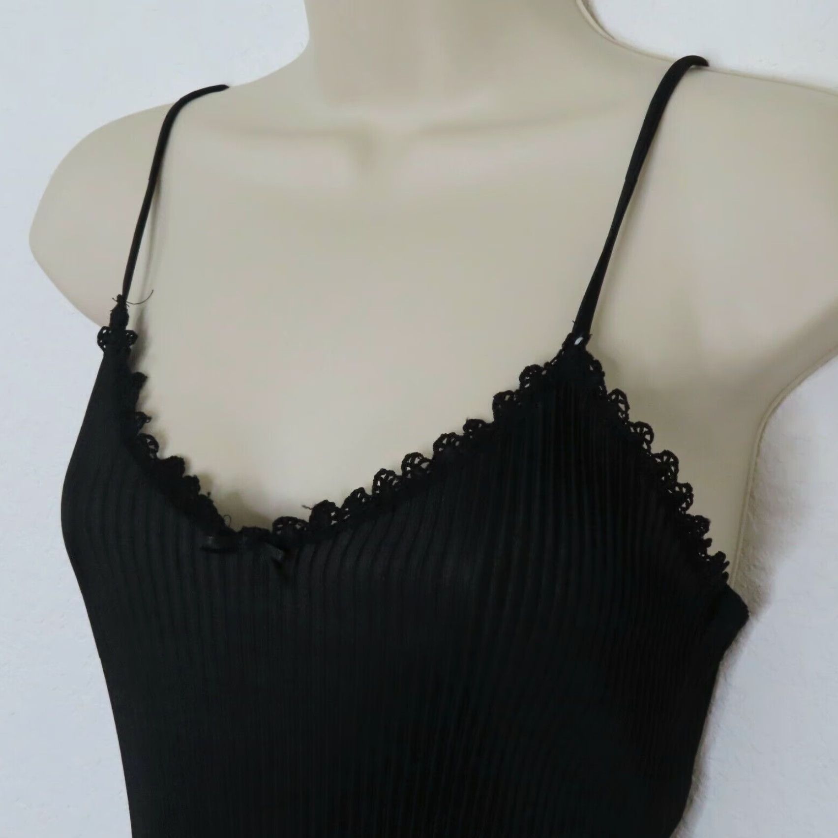Vintage VINTAGE Maidenform Bodysuit Women 34 Style 94715 Pleated Elegance Spaghetti Strap Wireless Underwire N/A Black 1 Pack 90s Mens? Size XXS / US 00 / IT 34 - 3 Thumbnail