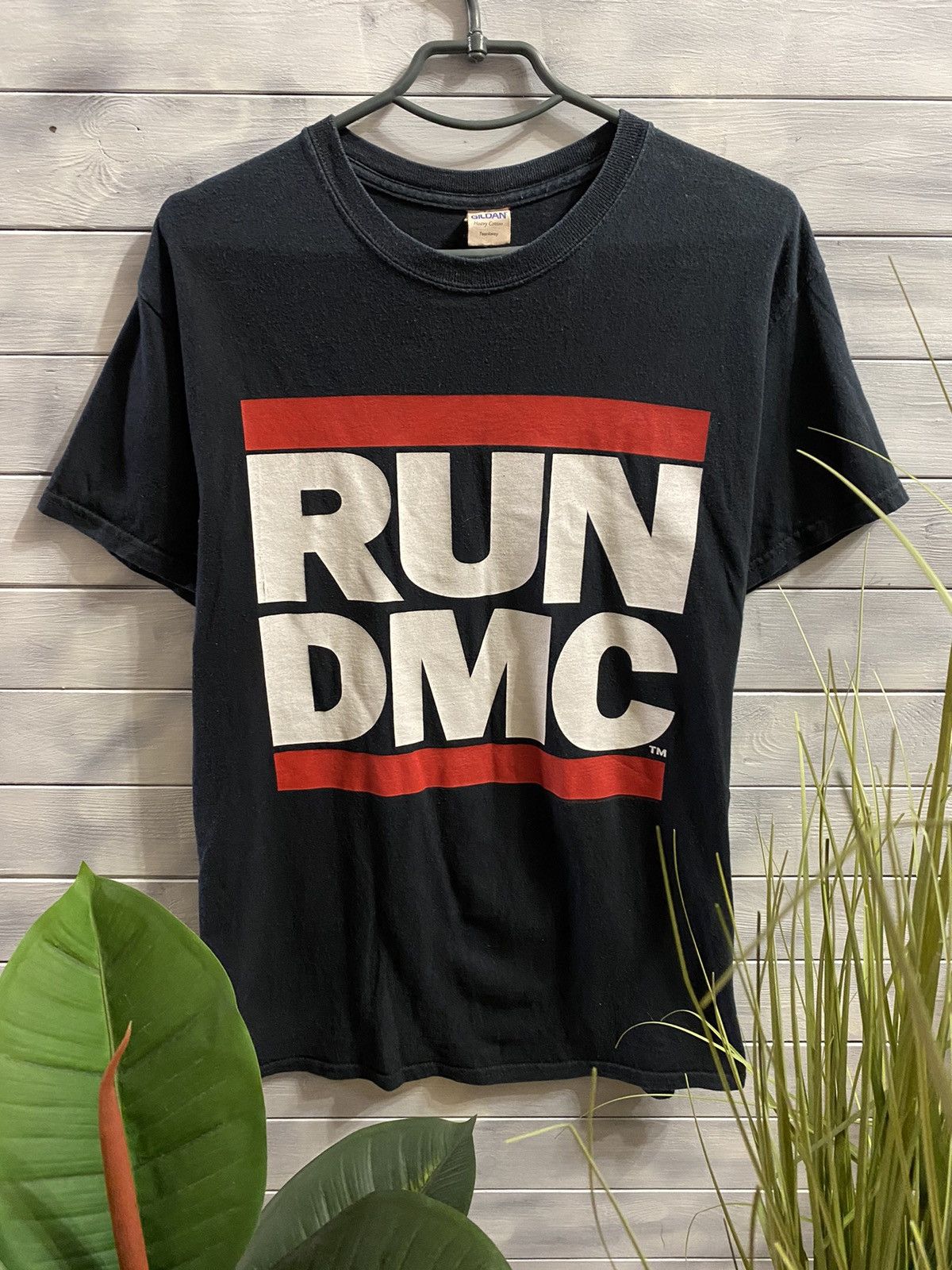 Rap Tees Rare T-Shirt RUN DMC Rap Rock Y2K style. Size US M / EU 48-50 / 2 - 1 Thumbnail