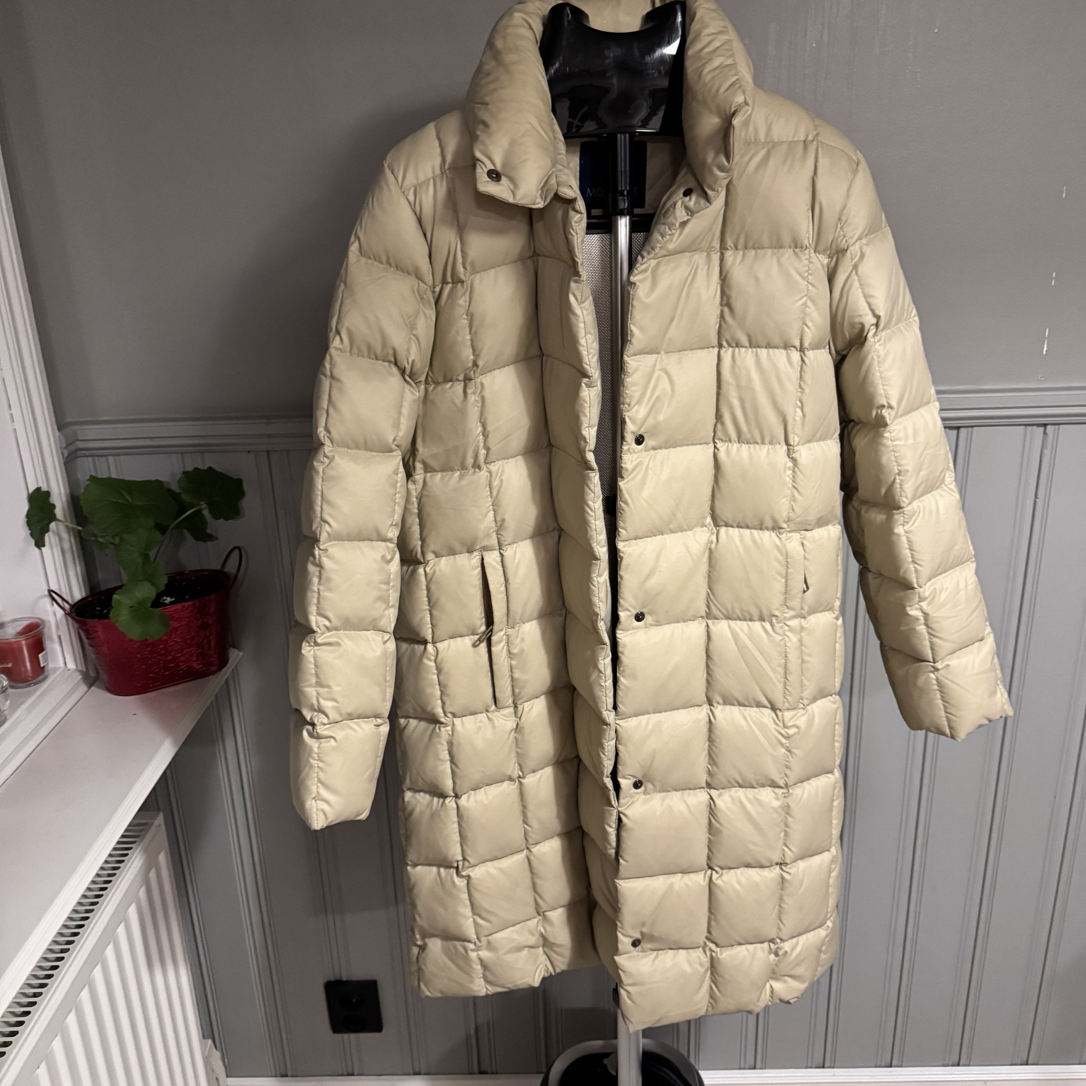 Moncler Moncler Long Coats Size S / US 4 / IT 40 - 1 Thumbnail