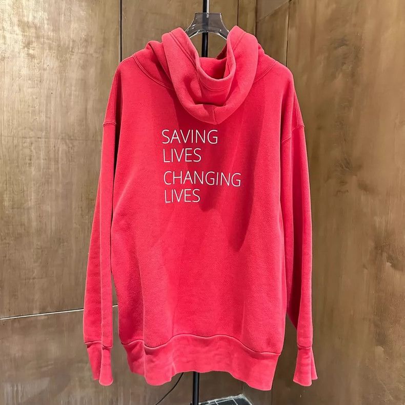 Balenciaga Balenciaga WFP red charity grain printed letter hoodie Size US M / EU 48-50 / 2 - 7 Thumbnail