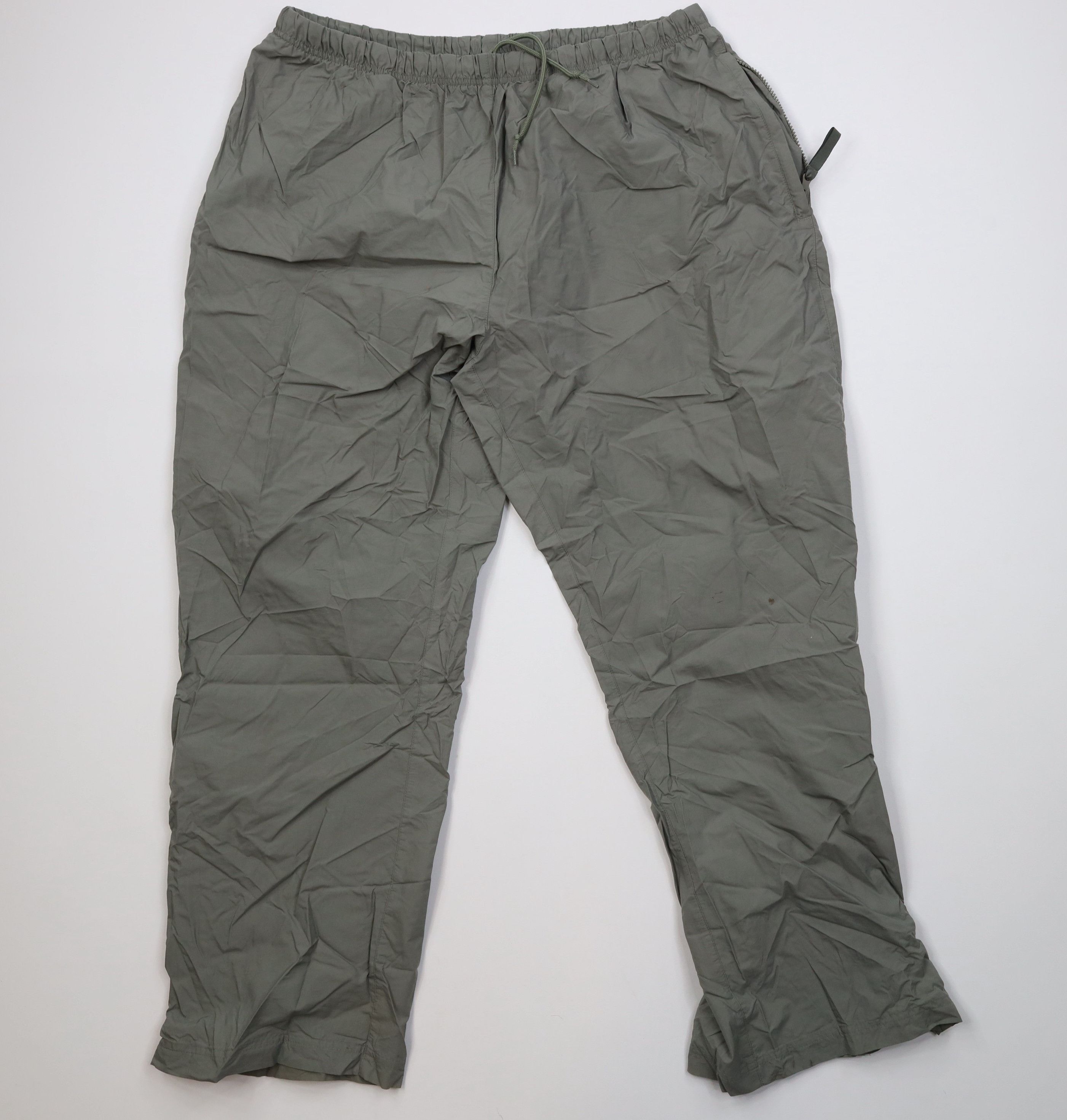 Izod Vintage 90s Y2K Izod Golf Packable Wide Leg Rain Pants Green Size US 40 / EU 56 - 1 Thumbnail