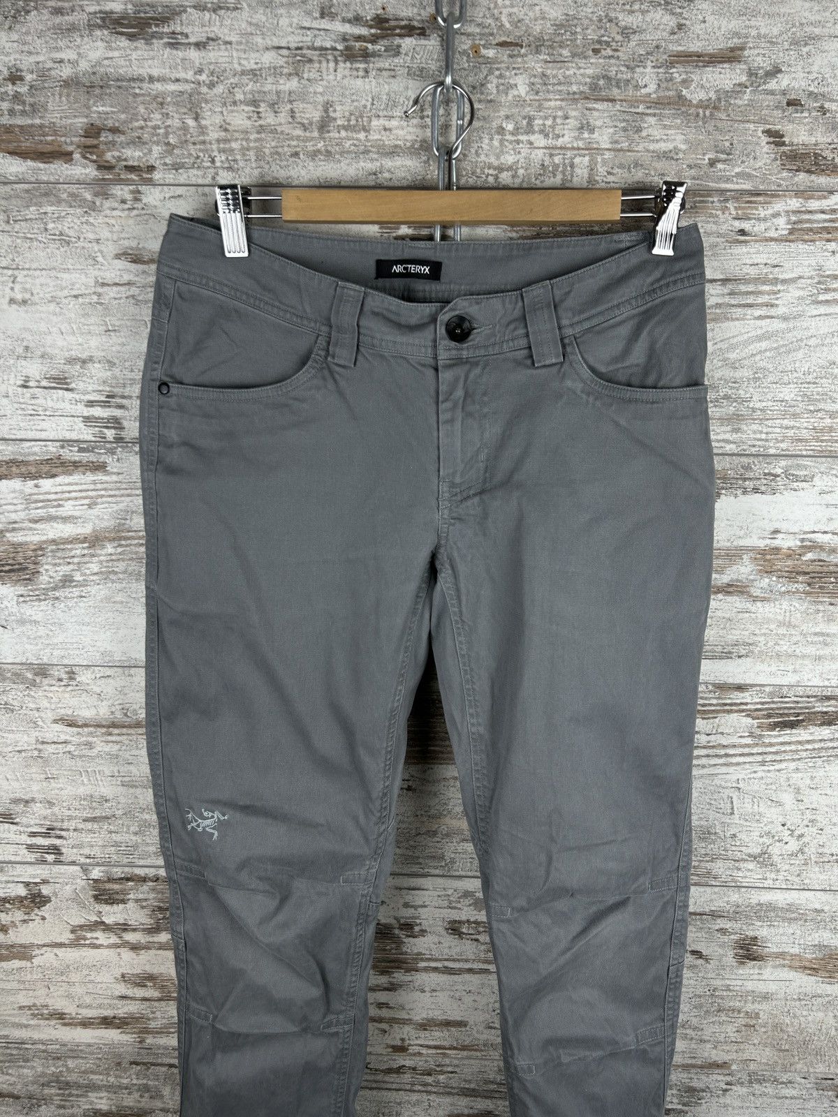 Arc'teryx Women’s Arcteryx Outdoor velvet pants corduroy cargo Size 28" / US 6 / IT 42 - 3 Thumbnail
