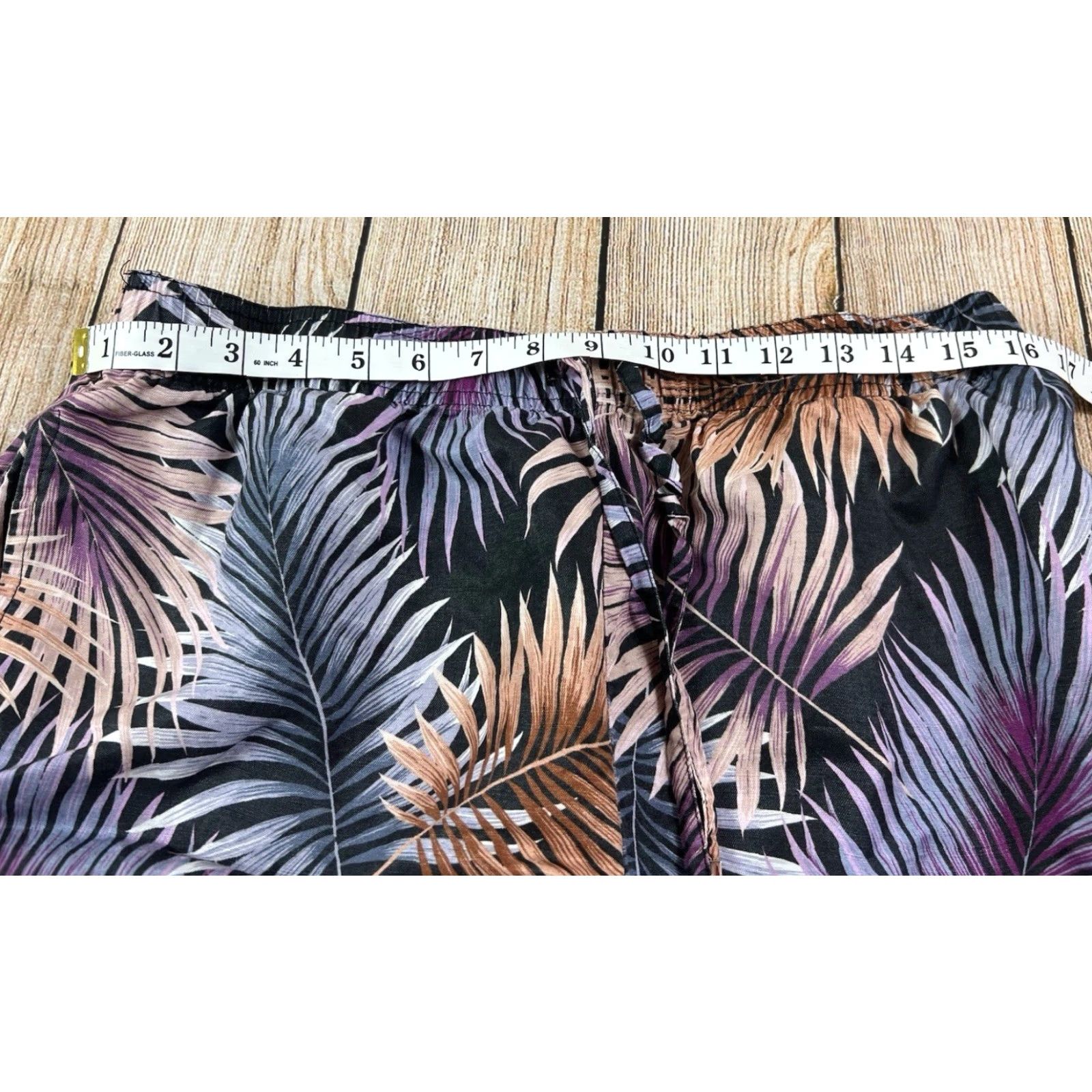 Vintage Mens Royalty by Maluma Shorts With Pockets Size Large Size US 33 - 7 Thumbnail
