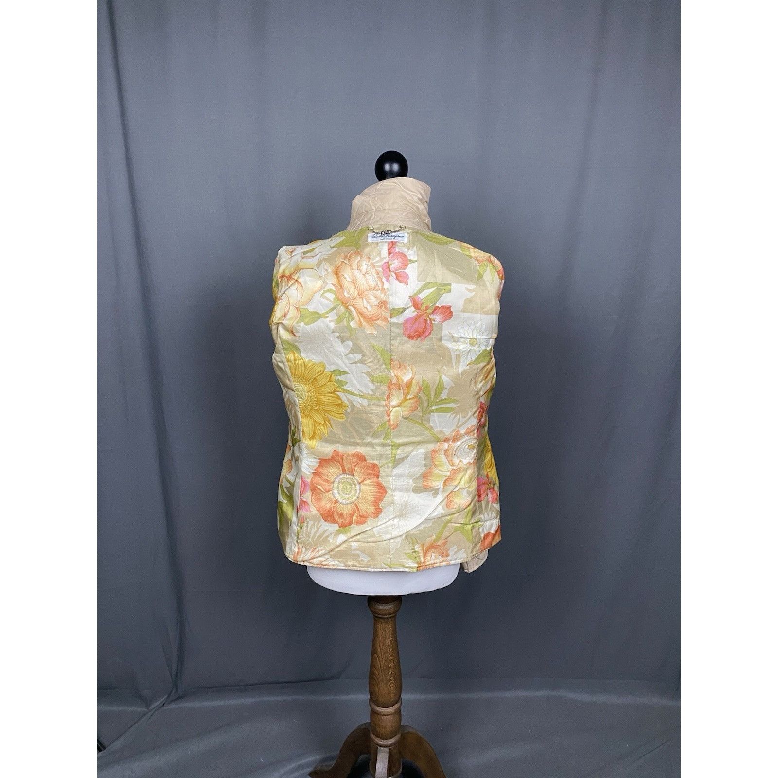 Salvatore Ferragamo Salvatore Ferragamo Floral Lining Women's Beige Pink Quilted Size M / US 6-8 / IT 42-44 - 13 Thumbnail