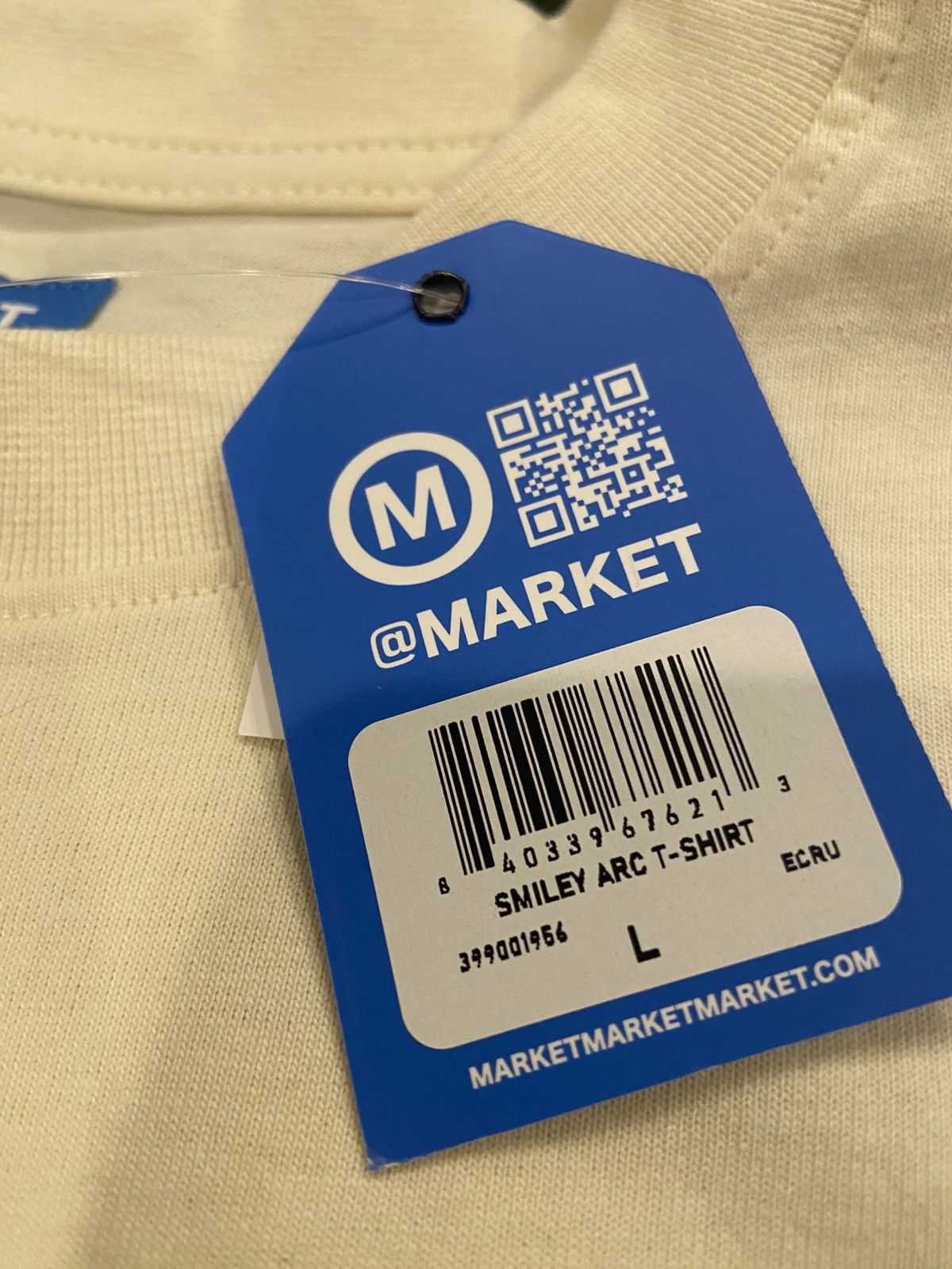 Market MARKET SMILEY ARC T SHIRT SIZE LARGE Size US L / EU 52-54 / 3 - 2 Thumbnail