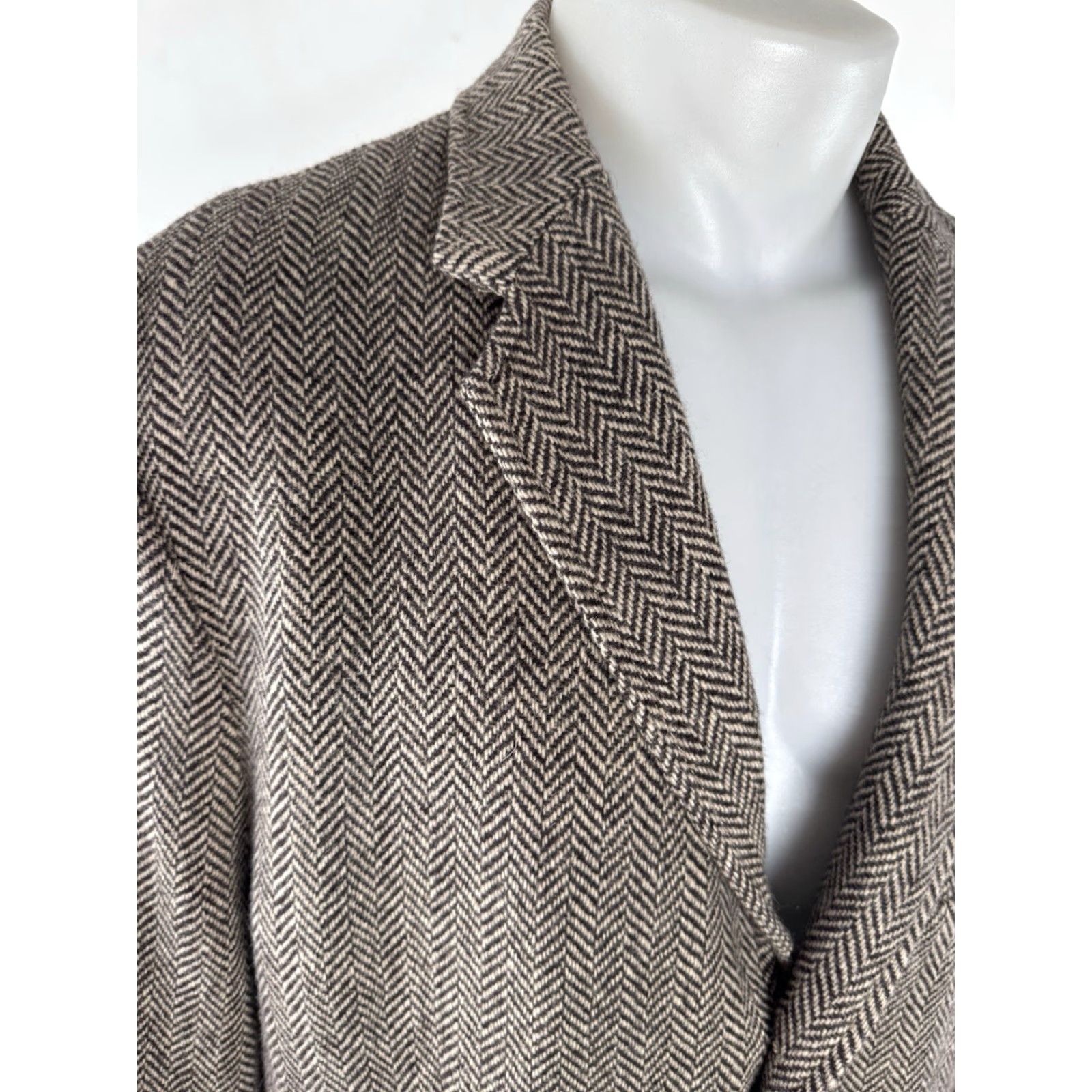 J.Crew J.CREW Blazer Wool Herringbone Tweed 3 Button 46 R Gray/Brown Men Regular Size 46 R Blazer Size 46R - 2 Thumbnail