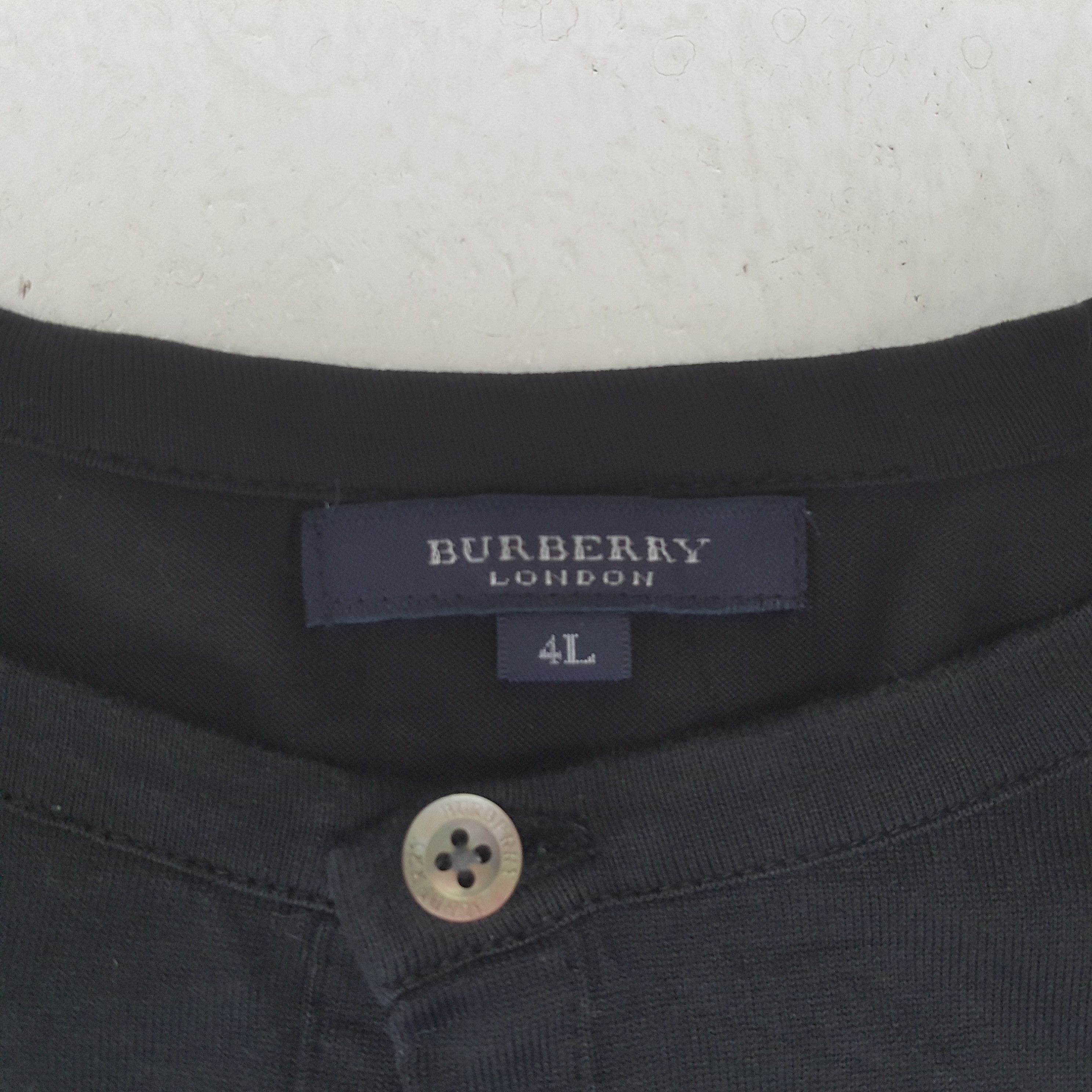 Burberry × Vintage BURBERRY LONDON Fashion Brand Custom Art Tshirt C285N9 Size US XL / EU 56 / 4 - 5 Thumbnail